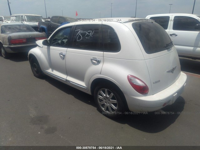 Photo 2 VIN: 3A4GY5F96AT133063 - CHRYSLER PT CRUISER CLASSIC 