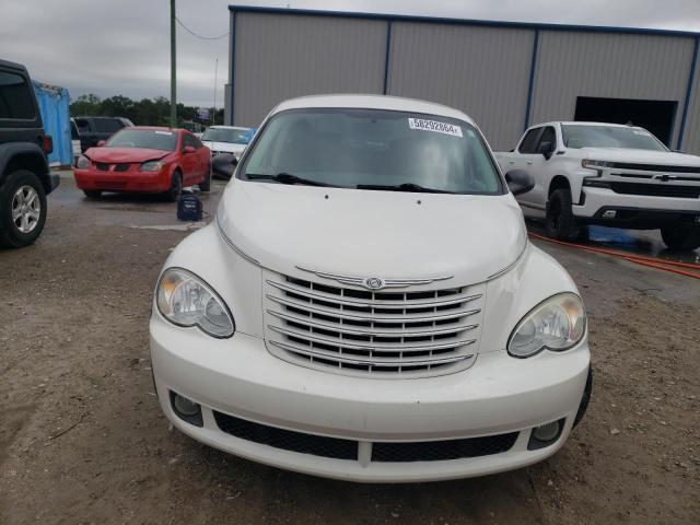 Photo 4 VIN: 3A4GY5F97AT131869 - CHRYSLER PT CRUISER 