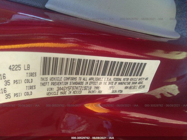 Photo 8 VIN: 3A4GY5F97AT219210 - CHRYSLER PT CRUISER CLASSIC 