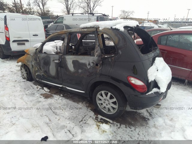 Photo 2 VIN: 3A4GY5F9XAT218813 - CHRYSLER PT CRUISER CLASSIC 