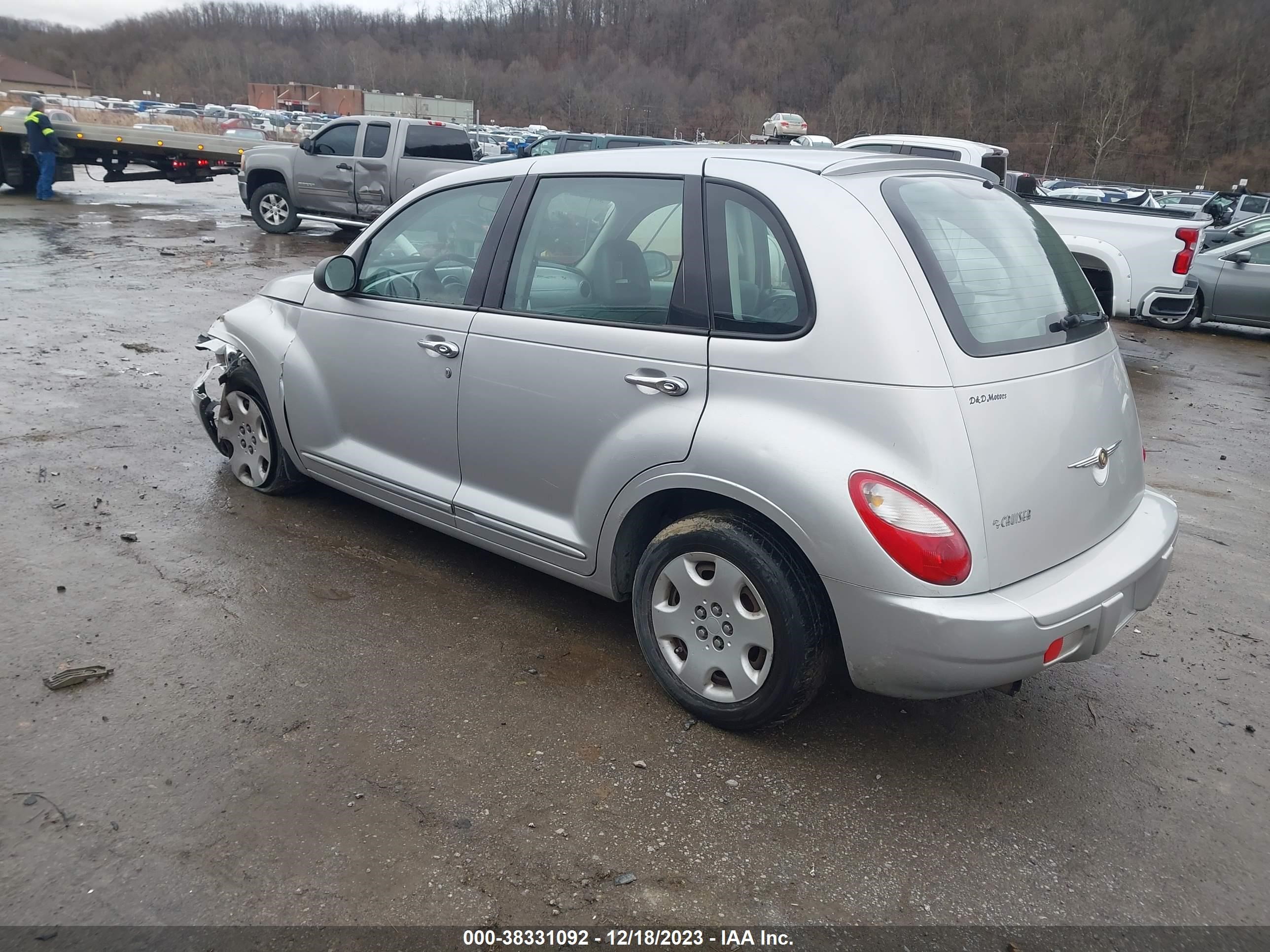 Photo 2 VIN: 3A8FY48909T595535 - CHRYSLER PT CRUISER 