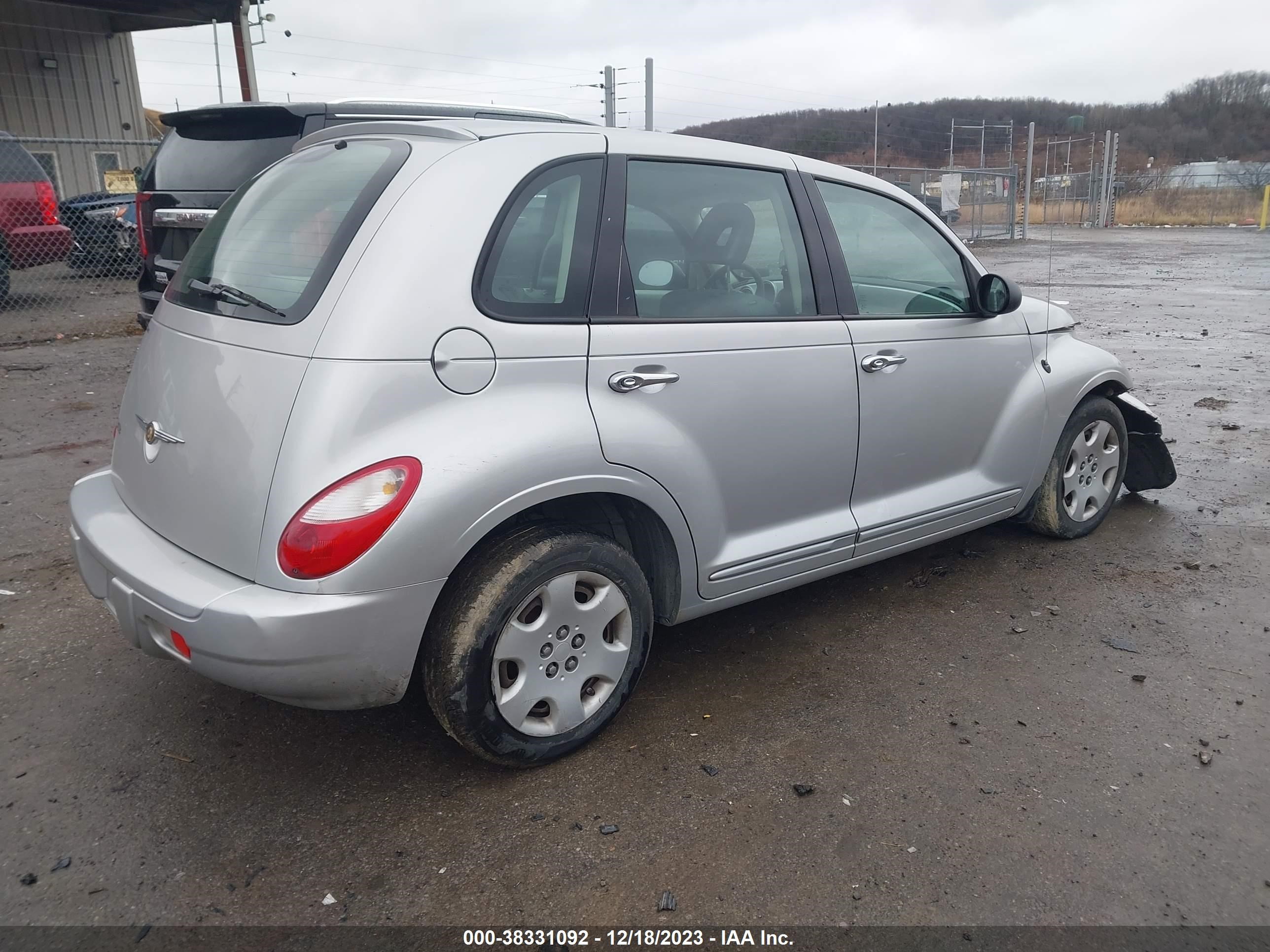 Photo 3 VIN: 3A8FY48909T595535 - CHRYSLER PT CRUISER 