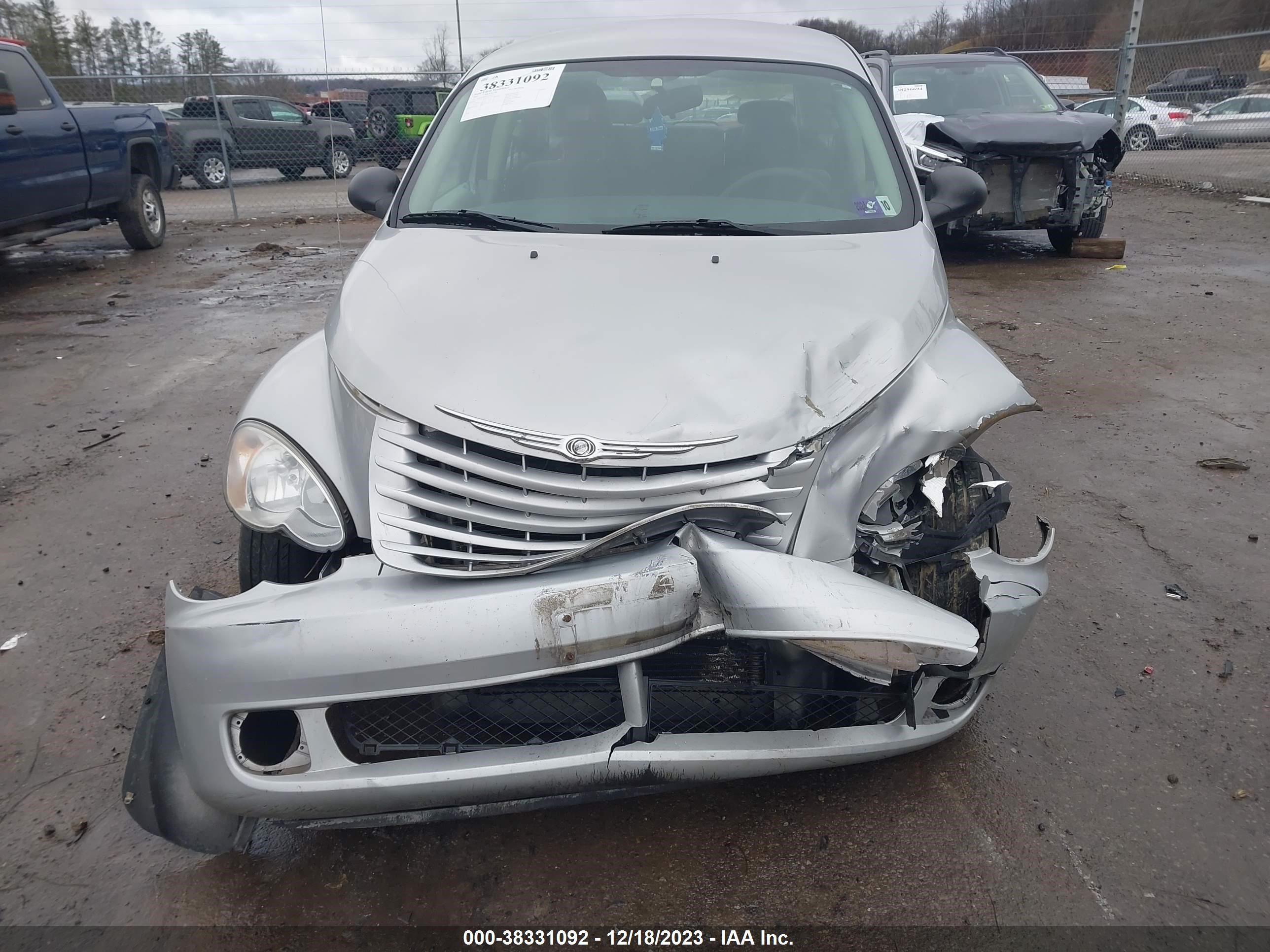 Photo 5 VIN: 3A8FY48909T595535 - CHRYSLER PT CRUISER 