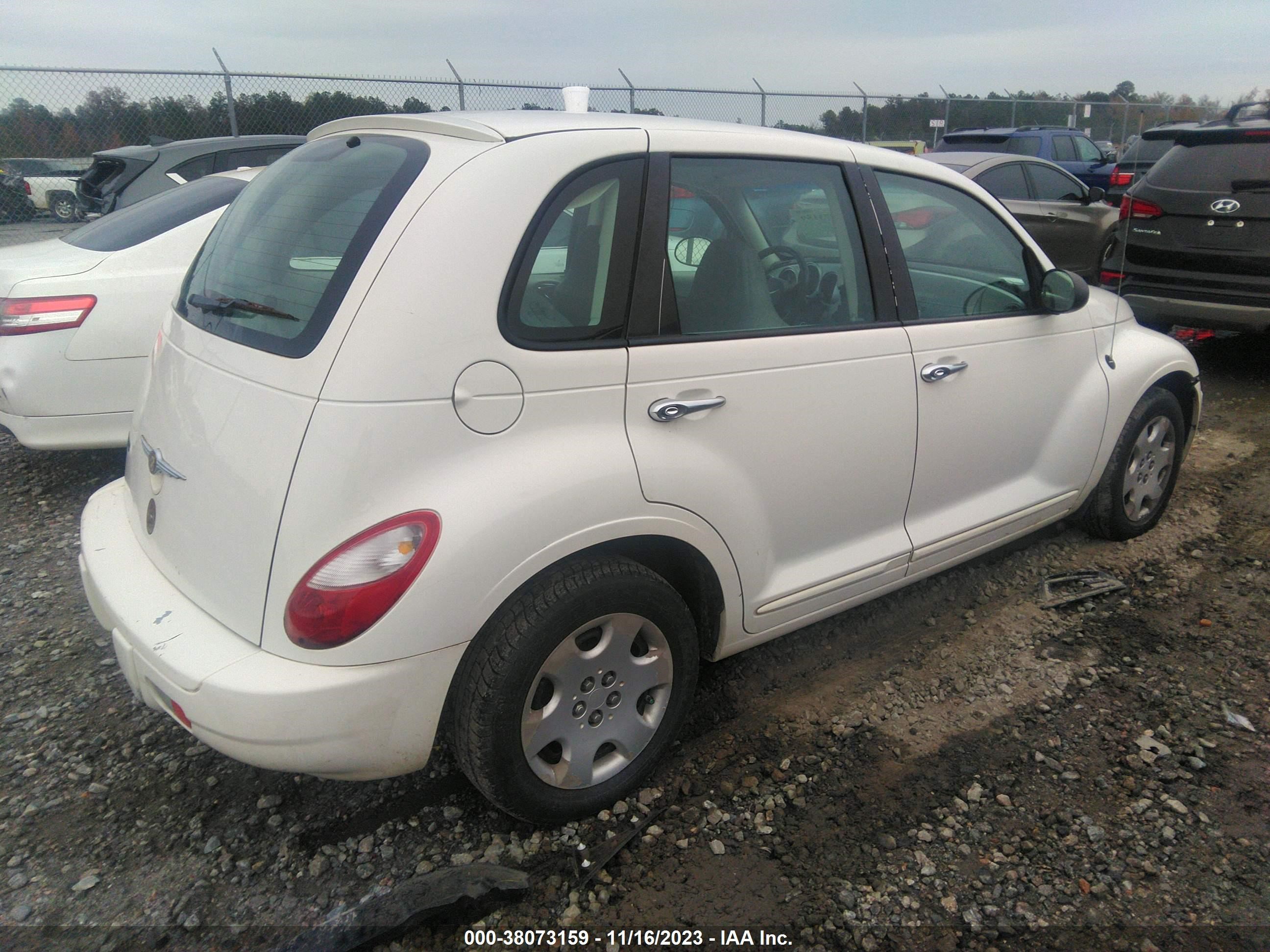 Photo 3 VIN: 3A8FY48929T595651 - CHRYSLER PT CRUISER 