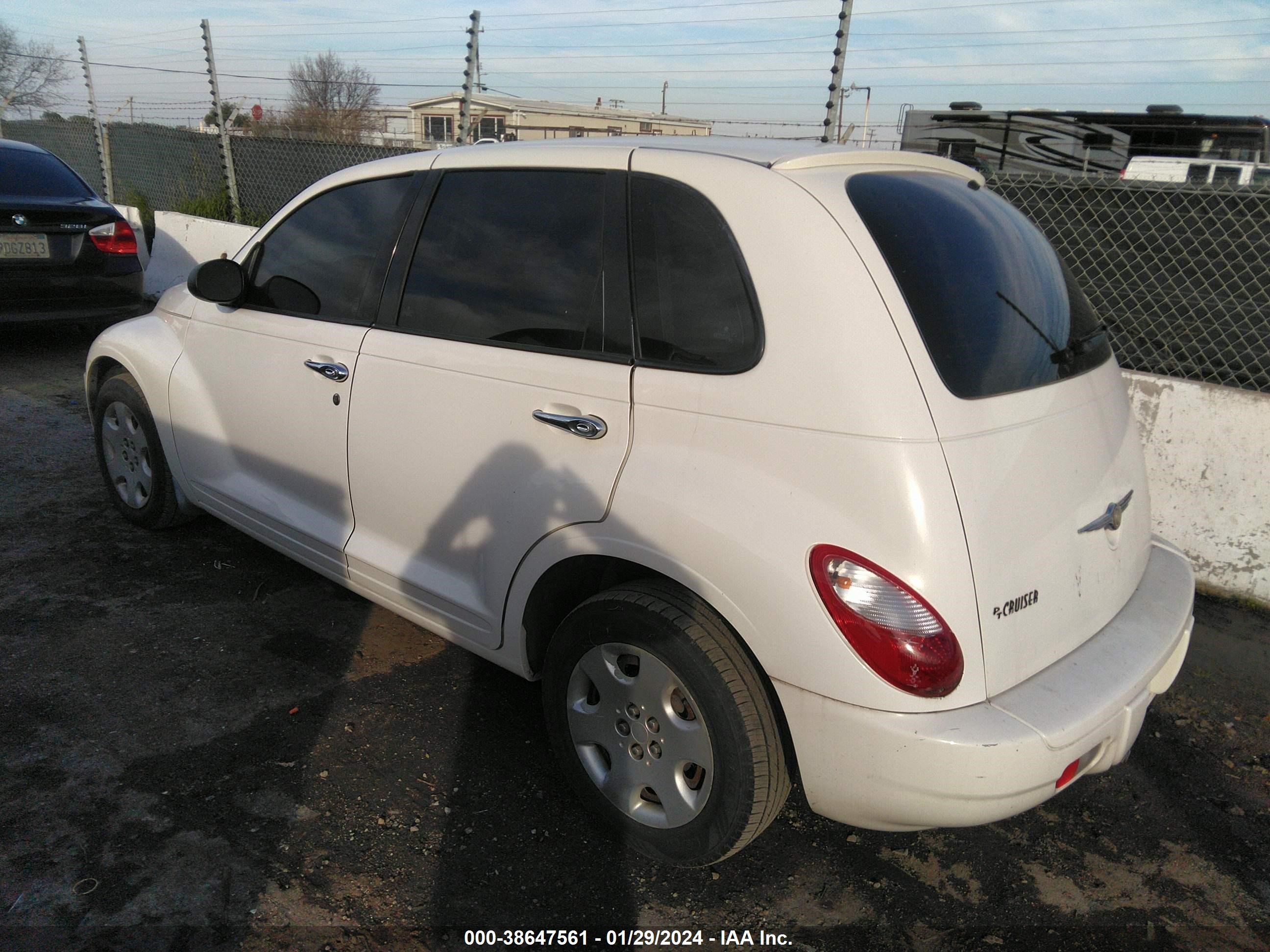 Photo 2 VIN: 3A8FY48939T522756 - CHRYSLER PT CRUISER 