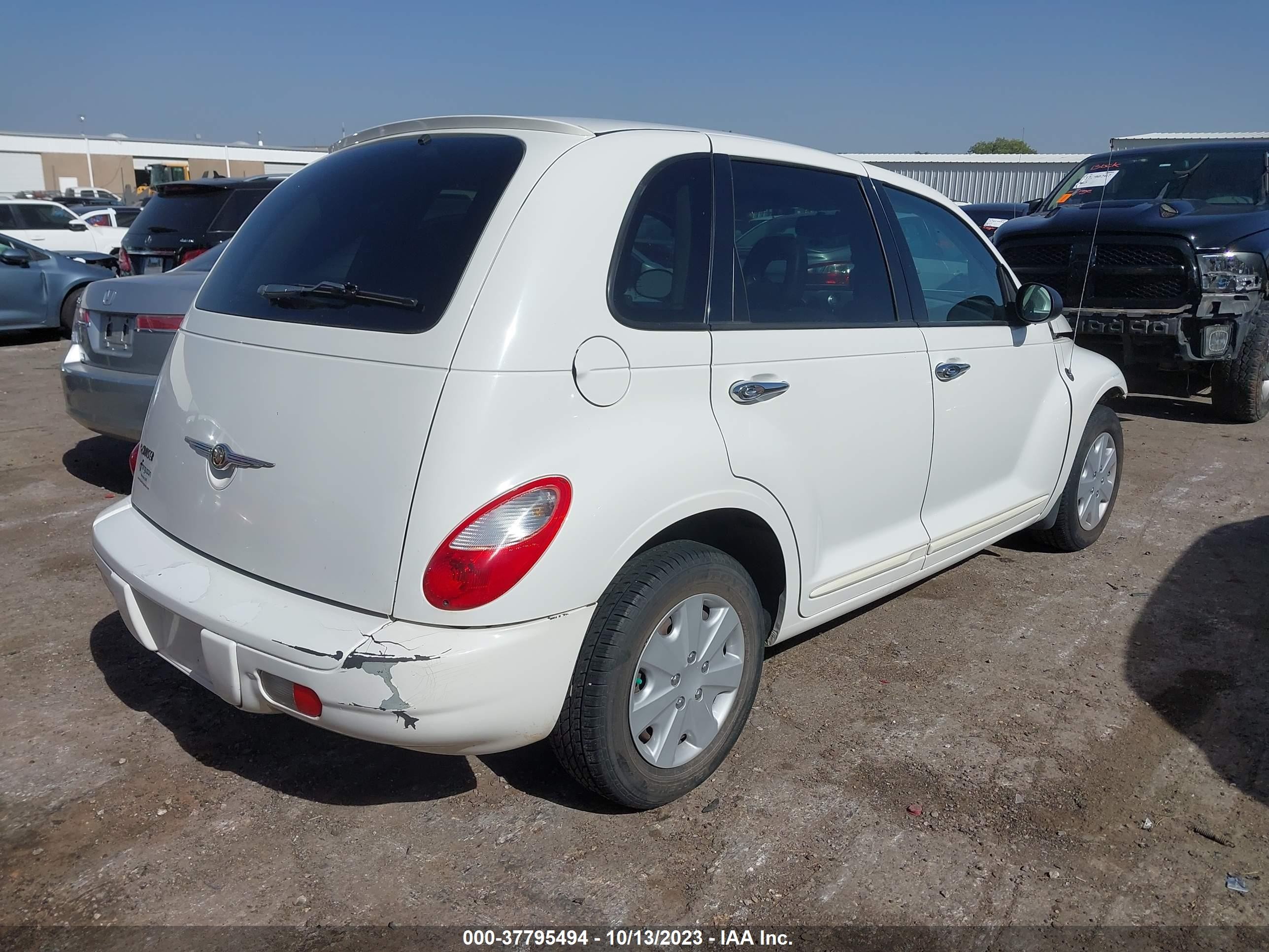 Photo 3 VIN: 3A8FY48979T570860 - CHRYSLER PT CRUISER 