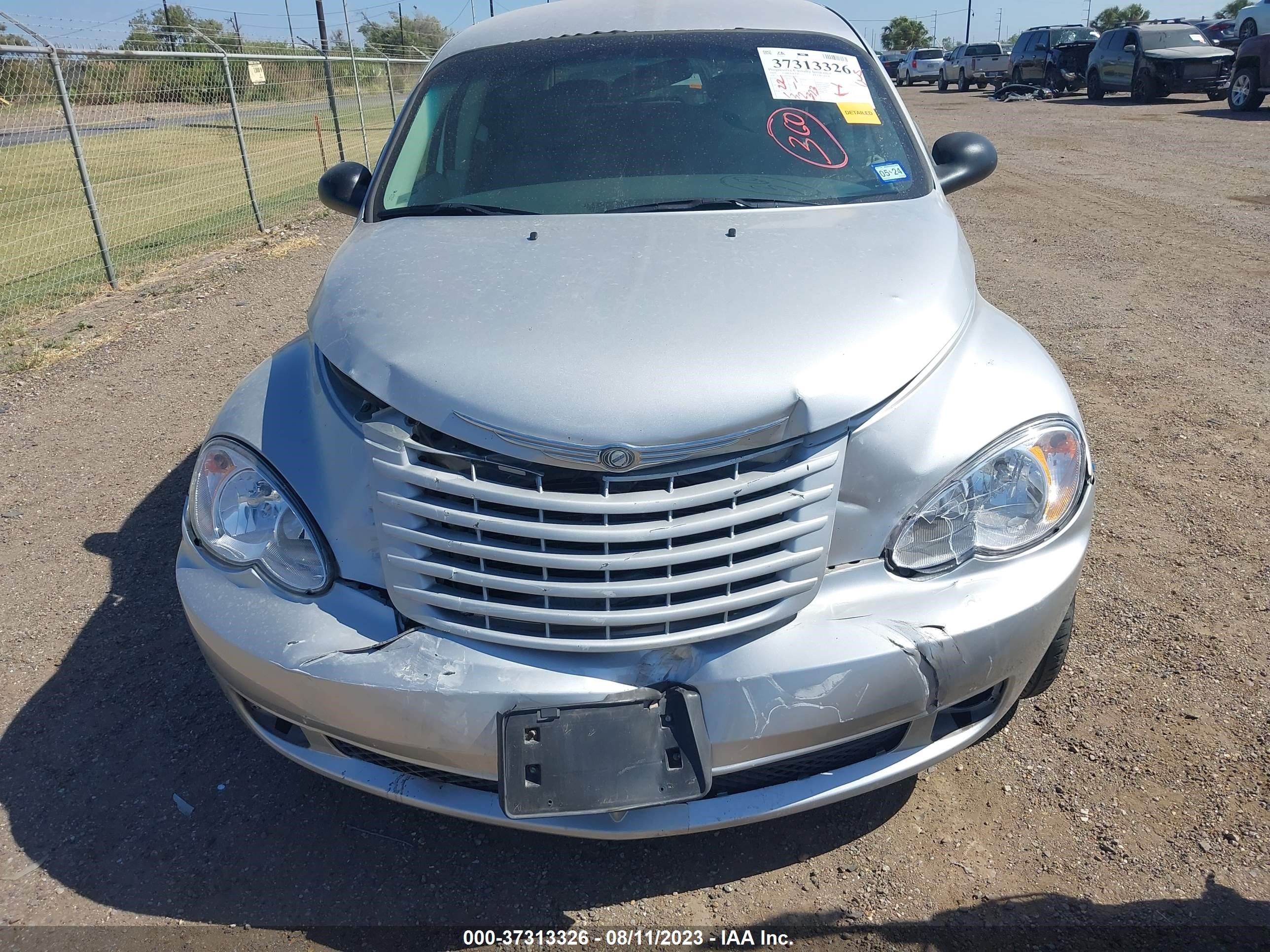 Photo 5 VIN: 3A8FY489X9T508935 - CHRYSLER PT CRUISER 