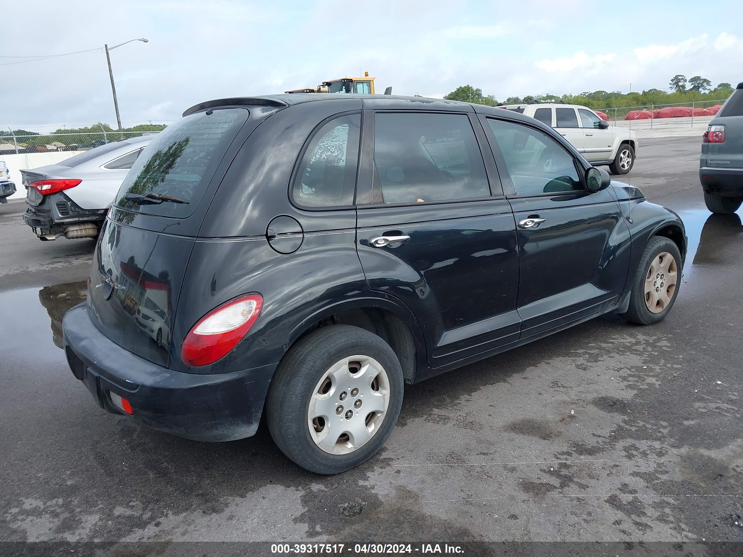 Photo 3 VIN: 3A8FY489X9T575874 - CHRYSLER PT CRUISER 