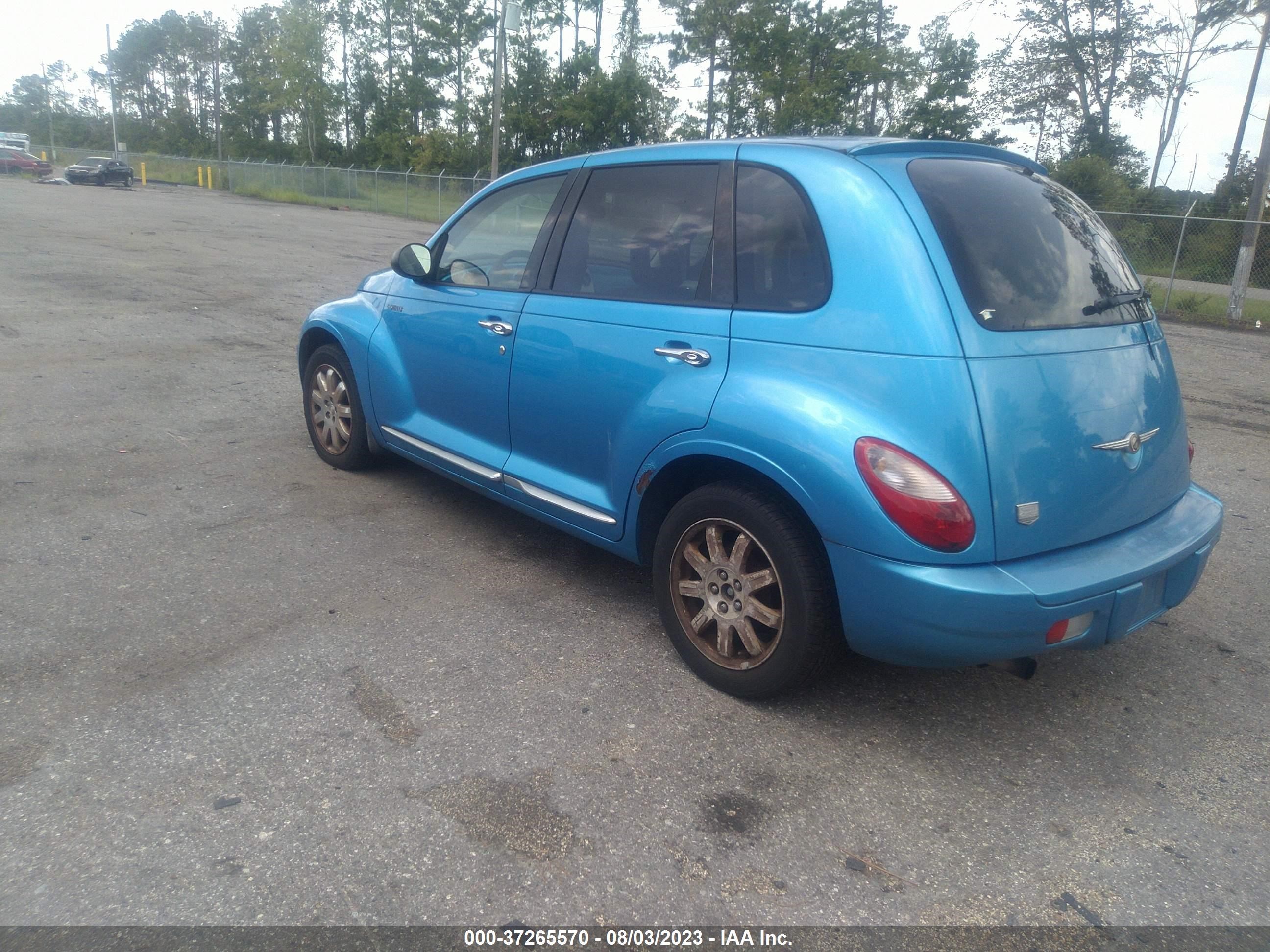 Photo 2 VIN: 3A8FY48B28T197003 - CHRYSLER PT CRUISER 