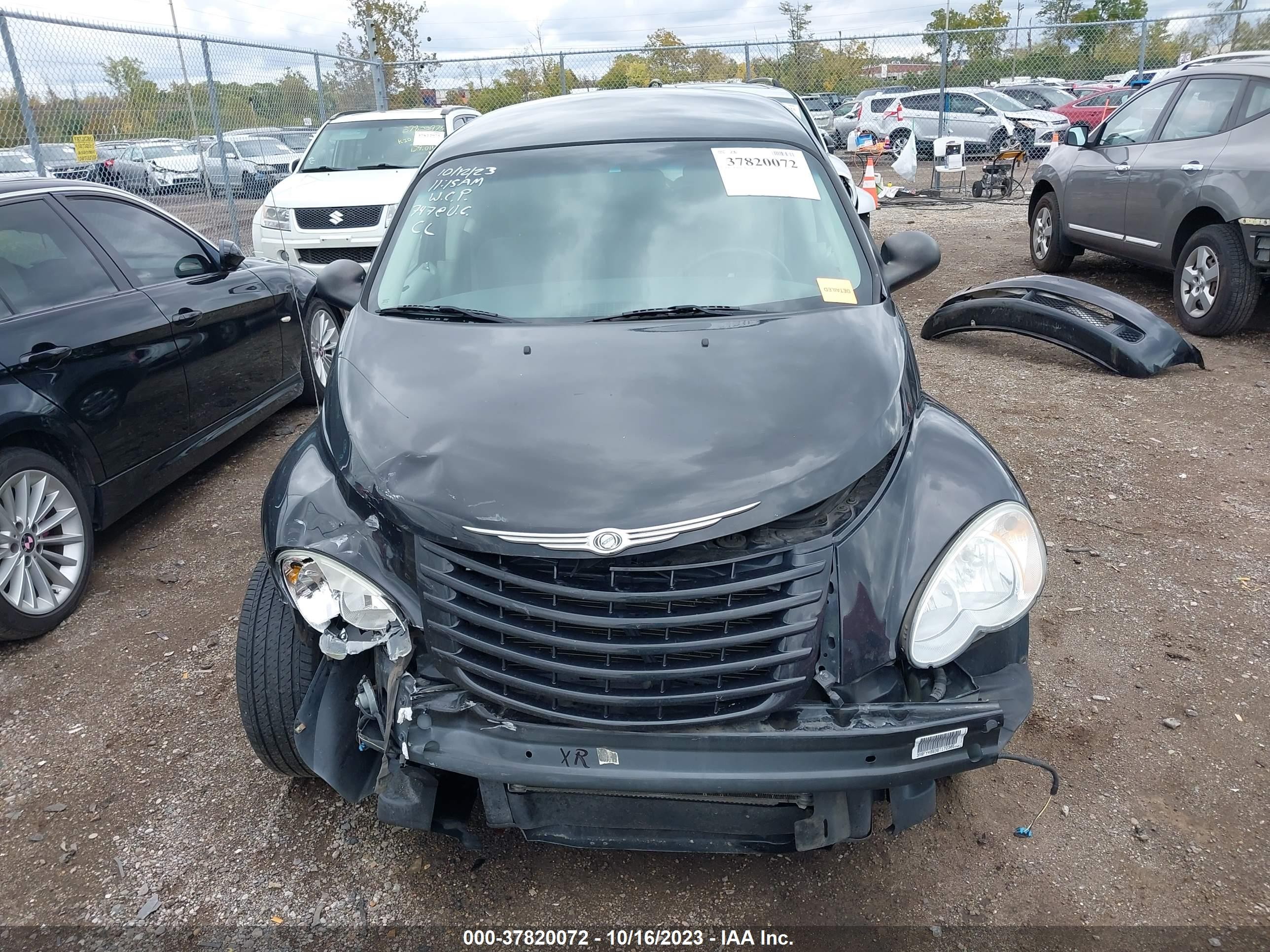 Photo 12 VIN: 3A8FY48B38T172305 - CHRYSLER PT CRUISER 