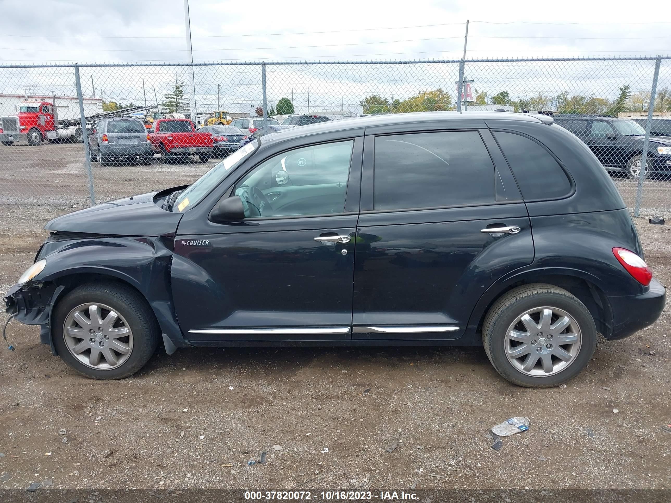 Photo 14 VIN: 3A8FY48B38T172305 - CHRYSLER PT CRUISER 