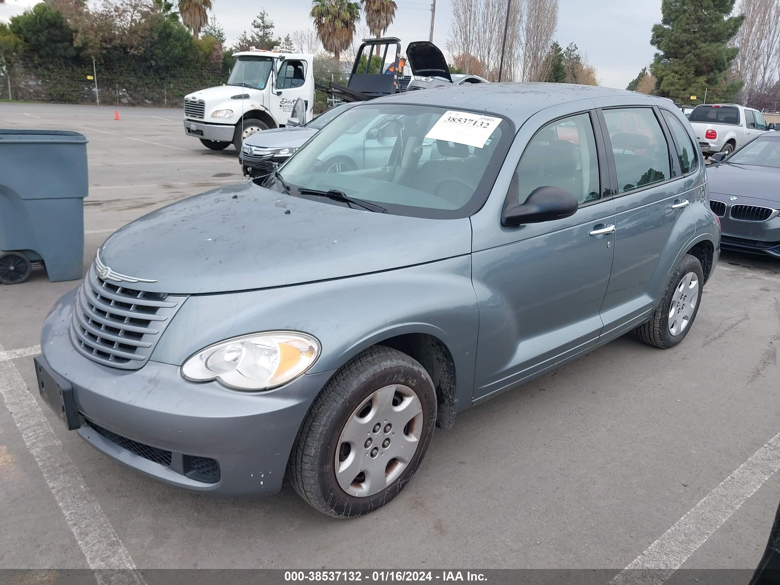 Photo 1 VIN: 3A8FY48B48T124585 - CHRYSLER PT CRUISER 