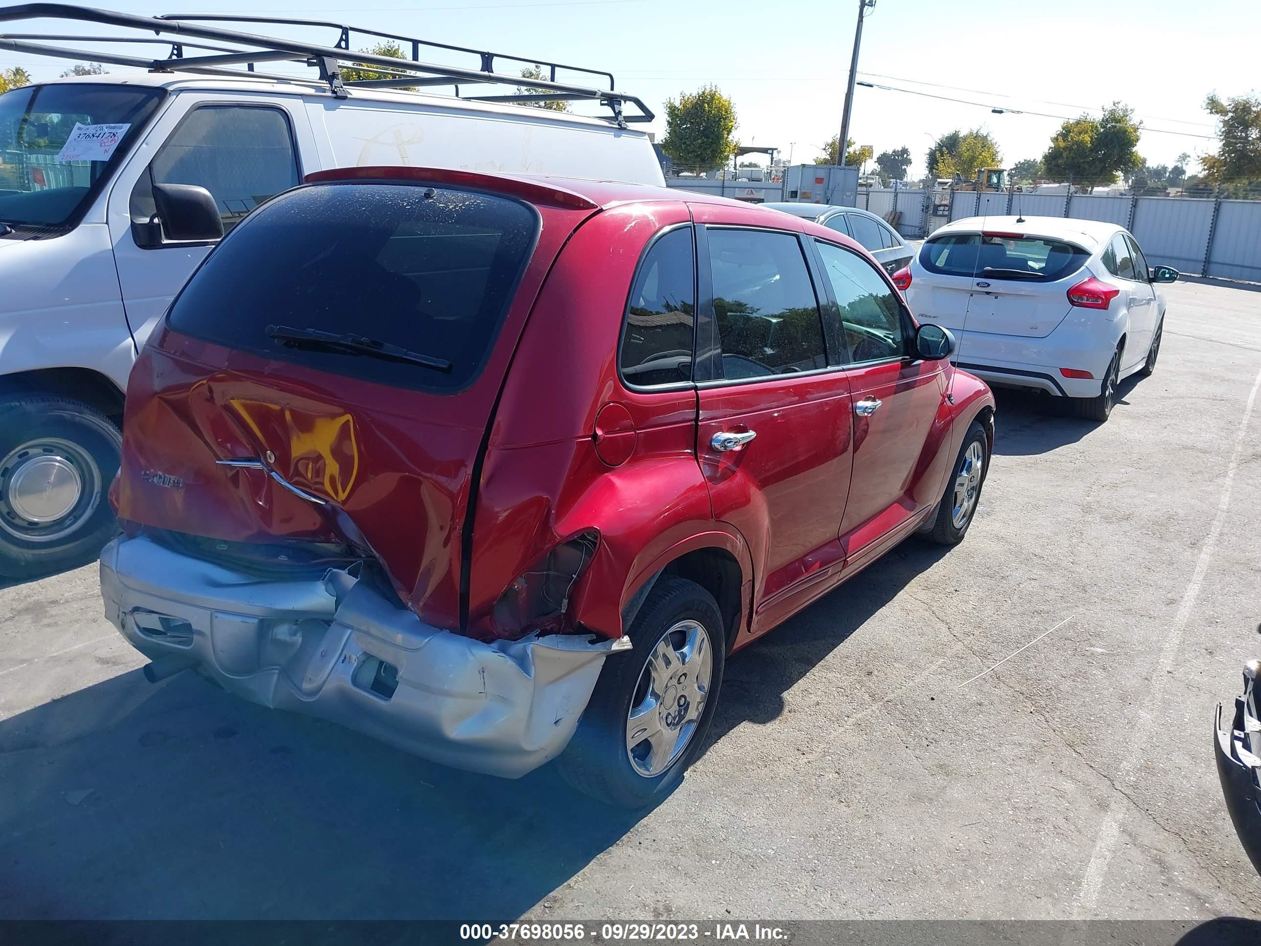 Photo 3 VIN: 3A8FY48B48T127406 - CHRYSLER PT CRUISER 