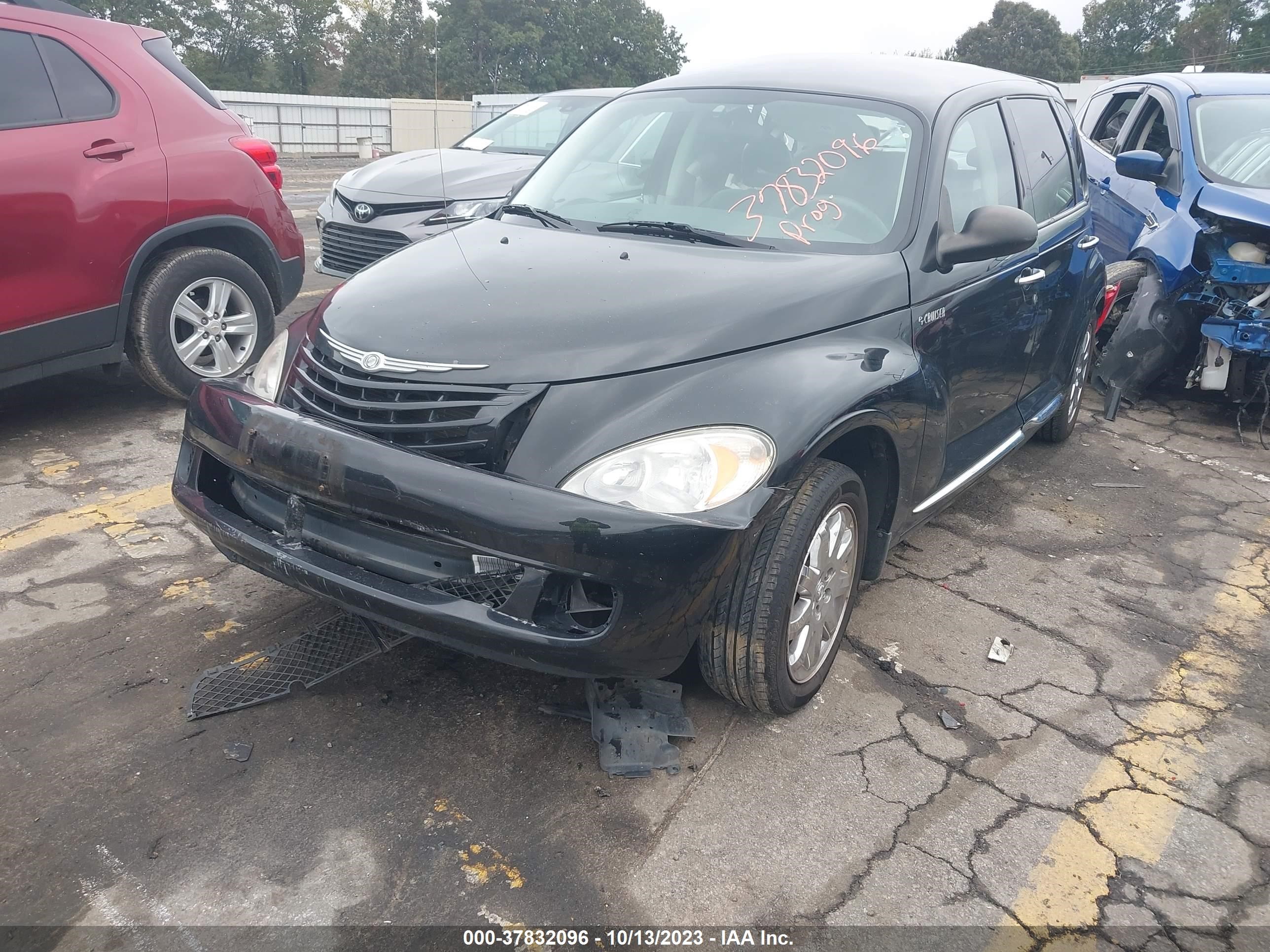 Photo 1 VIN: 3A8FY48B78T217259 - CHRYSLER PT CRUISER 