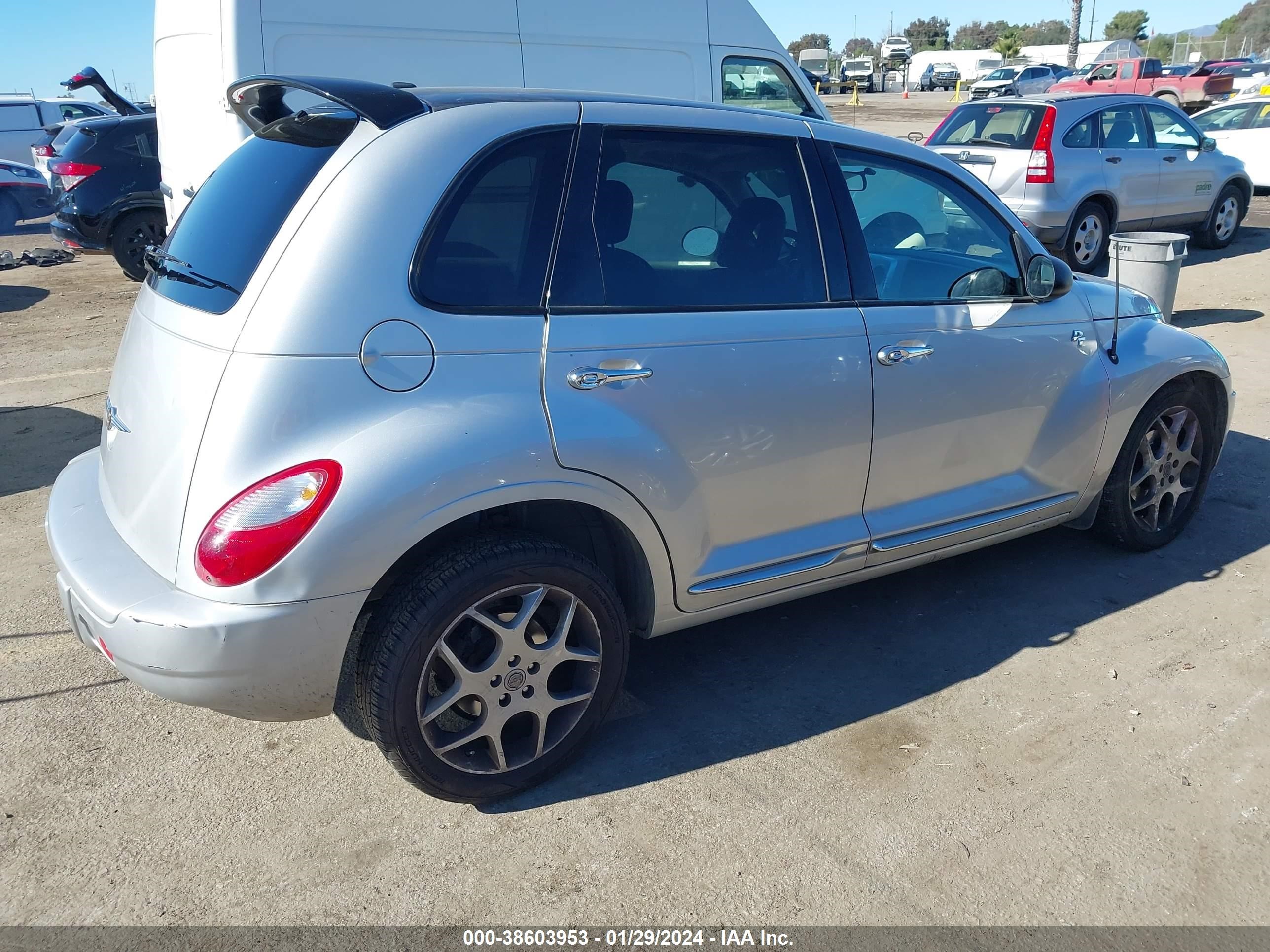 Photo 3 VIN: 3A8FY58929T583604 - CHRYSLER PT CRUISER 