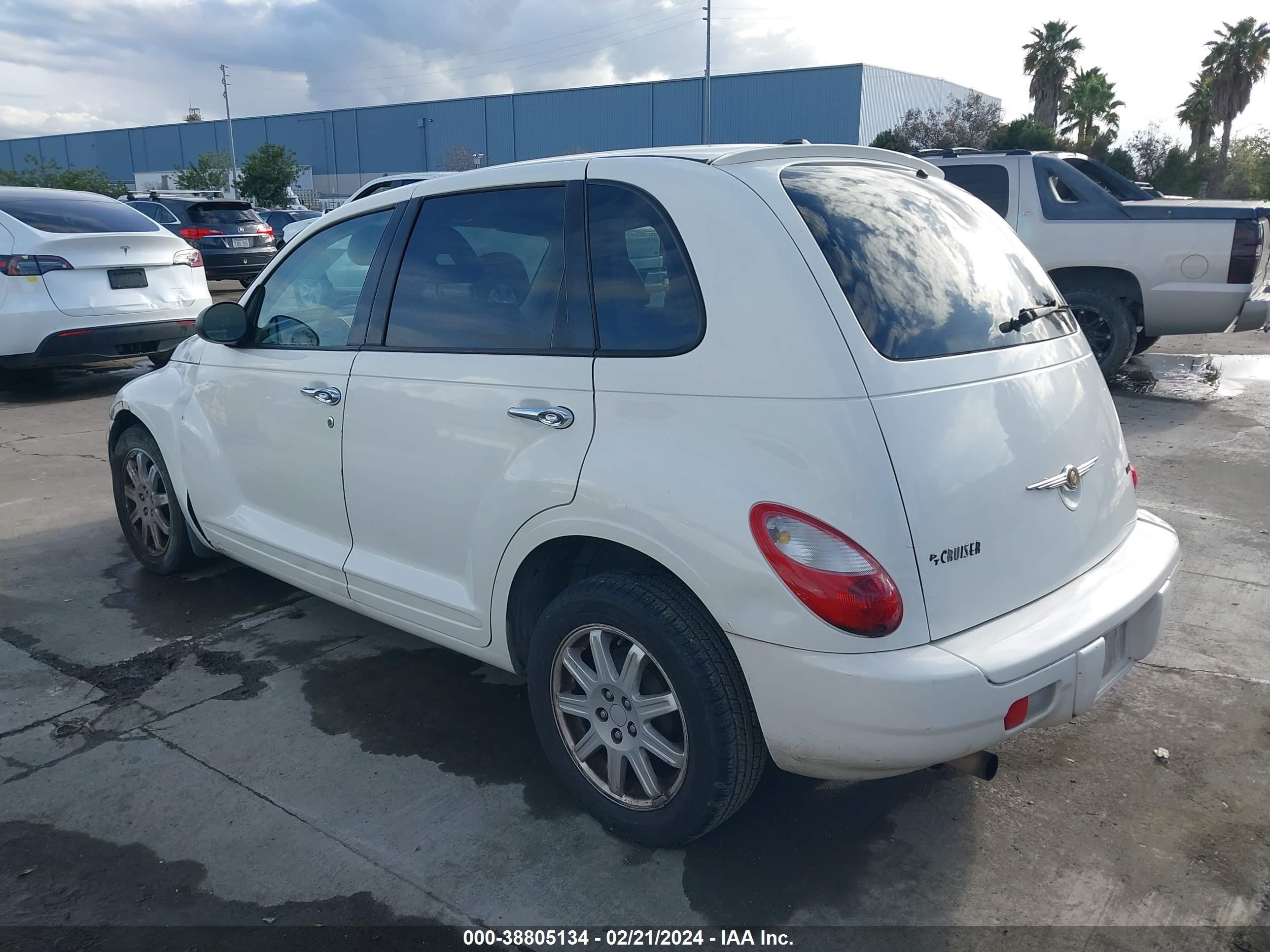 Photo 2 VIN: 3A8FY58979T615379 - CHRYSLER PT CRUISER 