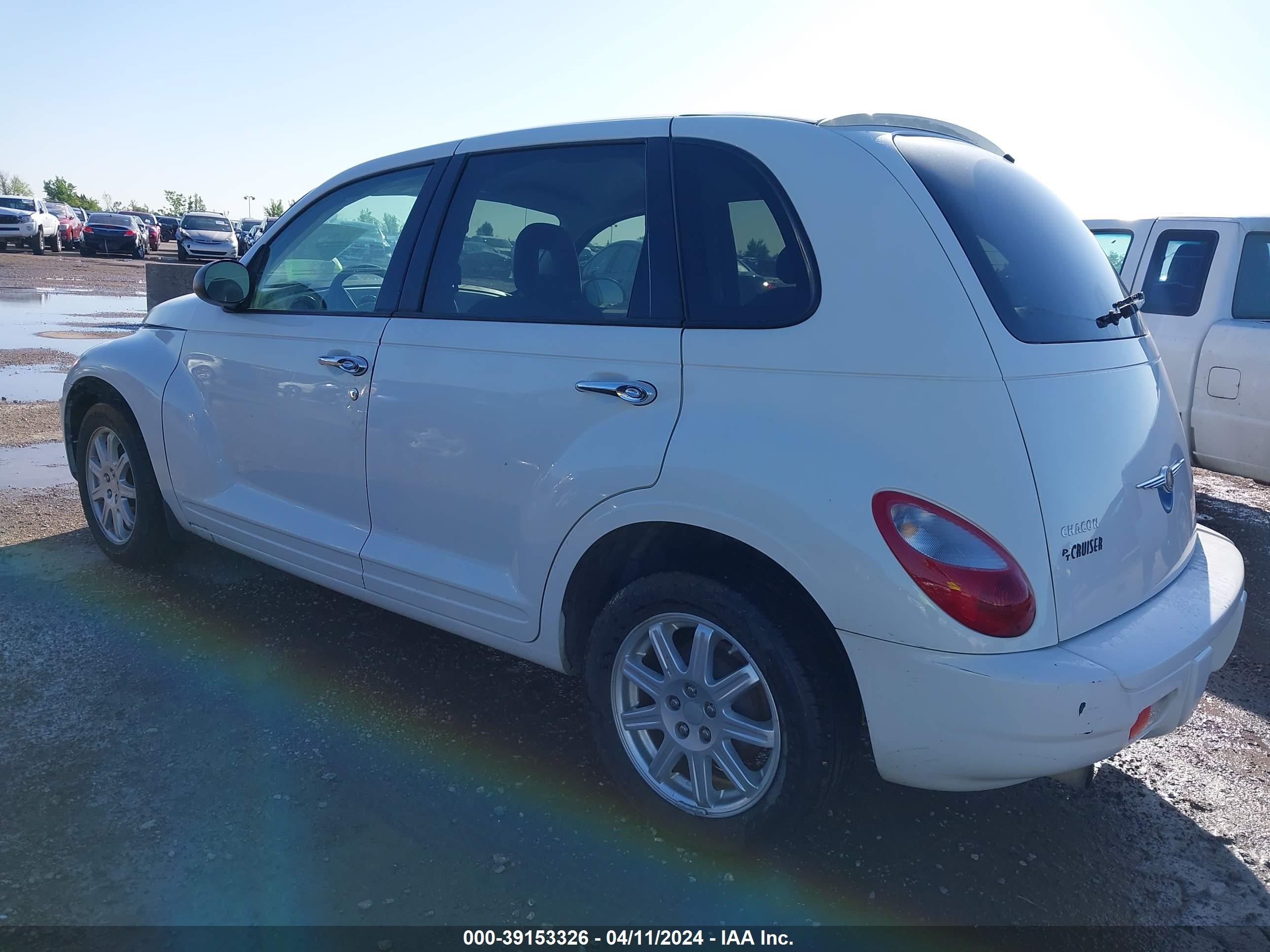 Photo 3 VIN: 3A8FY58989T560828 - CHRYSLER PT CRUISER 