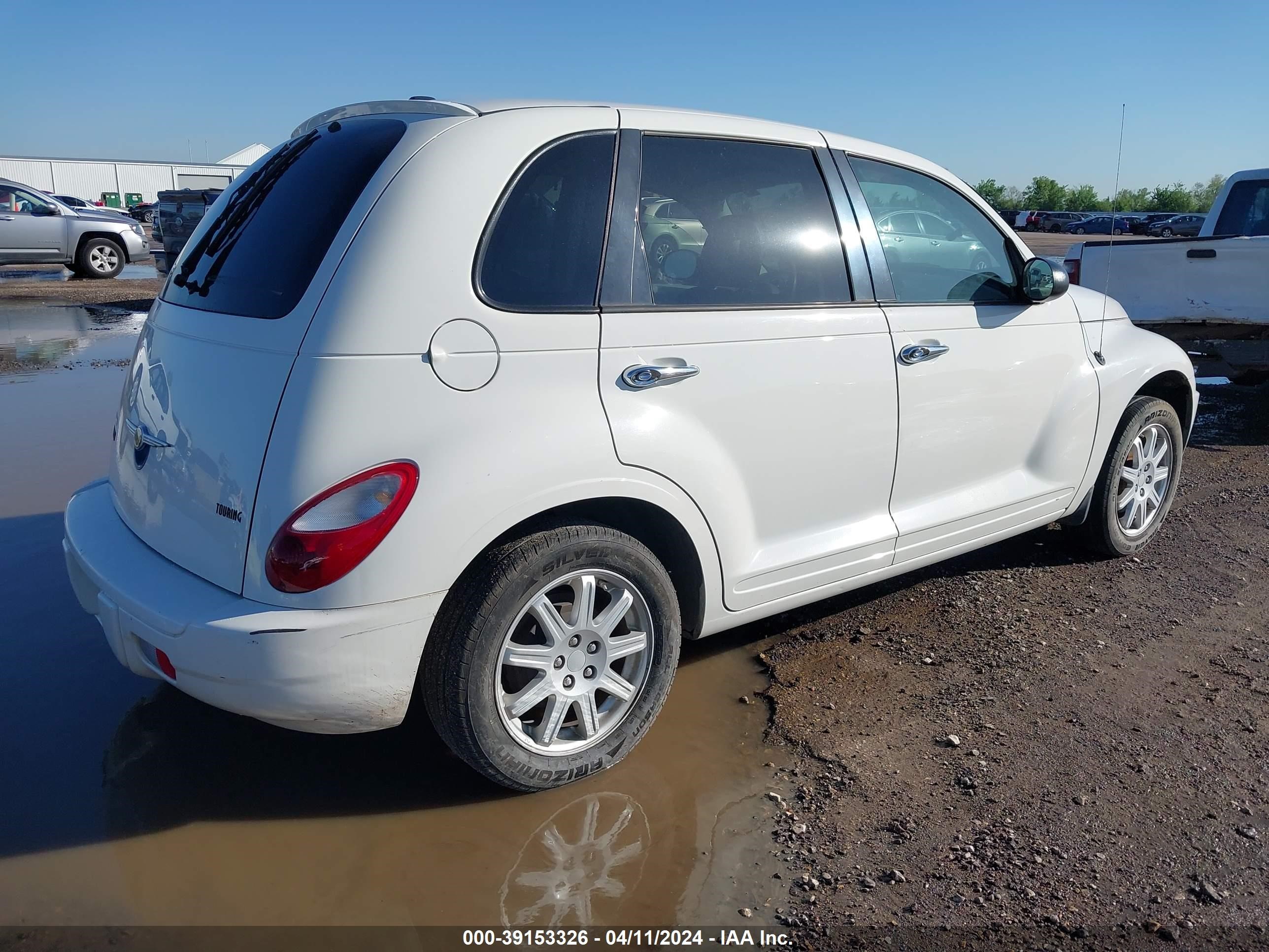 Photo 4 VIN: 3A8FY58989T560828 - CHRYSLER PT CRUISER 