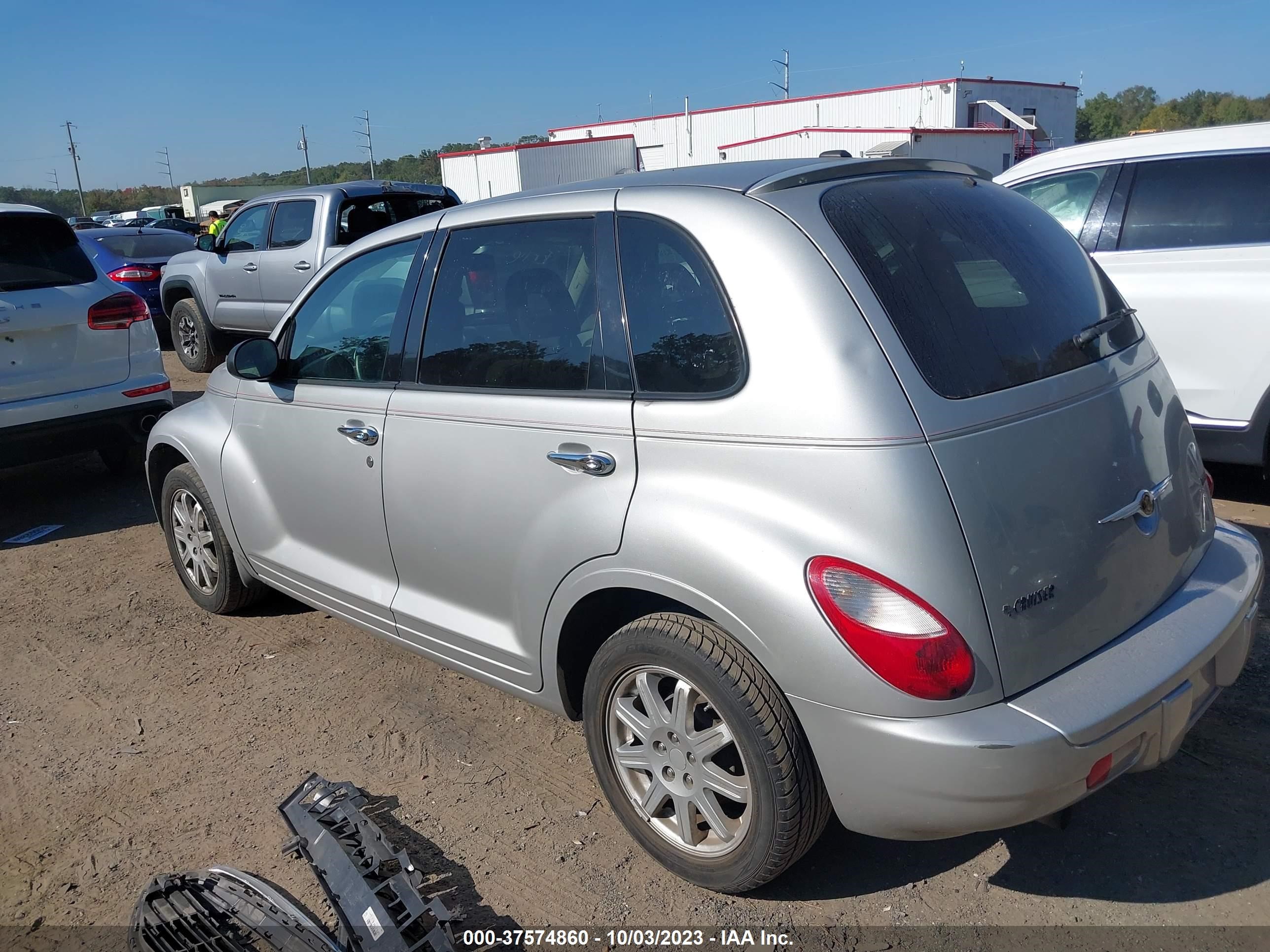 Photo 2 VIN: 3A8FY589X9T559356 - CHRYSLER PT CRUISER 