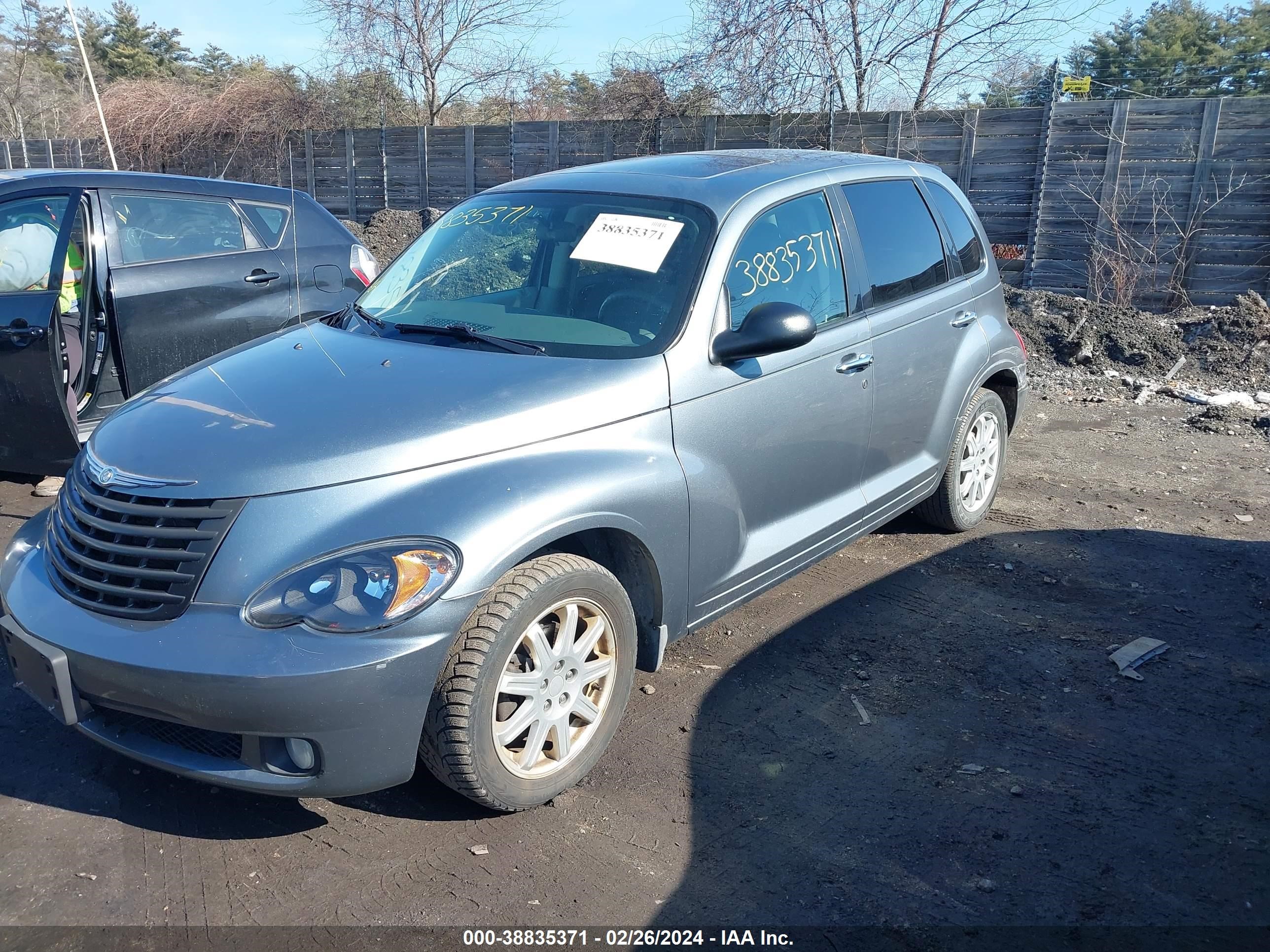 Photo 1 VIN: 3A8FY58B28T107807 - CHRYSLER PT CRUISER 