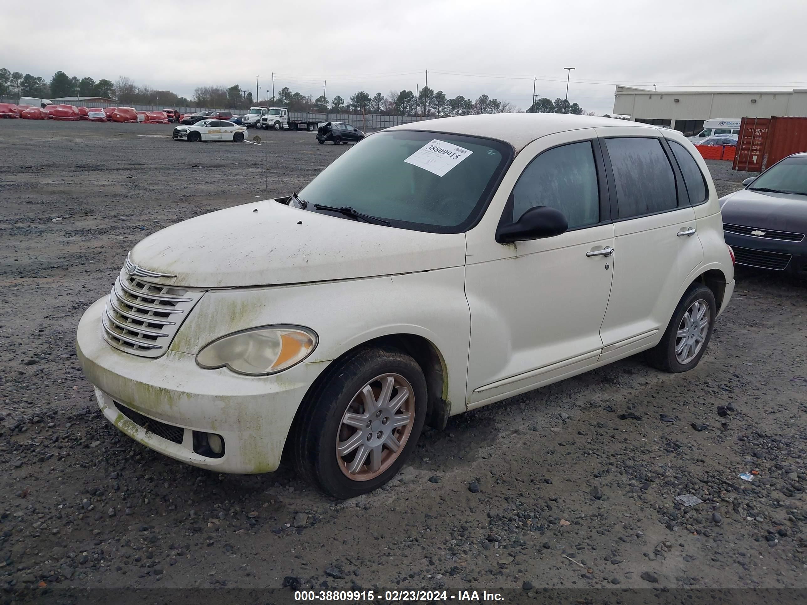 Photo 1 VIN: 3A8FY58B38T151377 - CHRYSLER PT CRUISER 