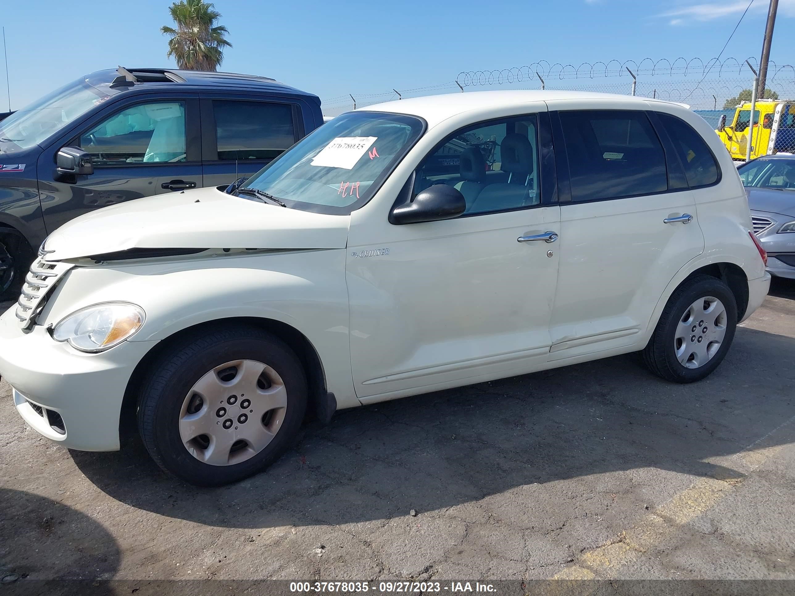 Photo 13 VIN: 3A8FY58B56T256855 - CHRYSLER PT CRUISER 