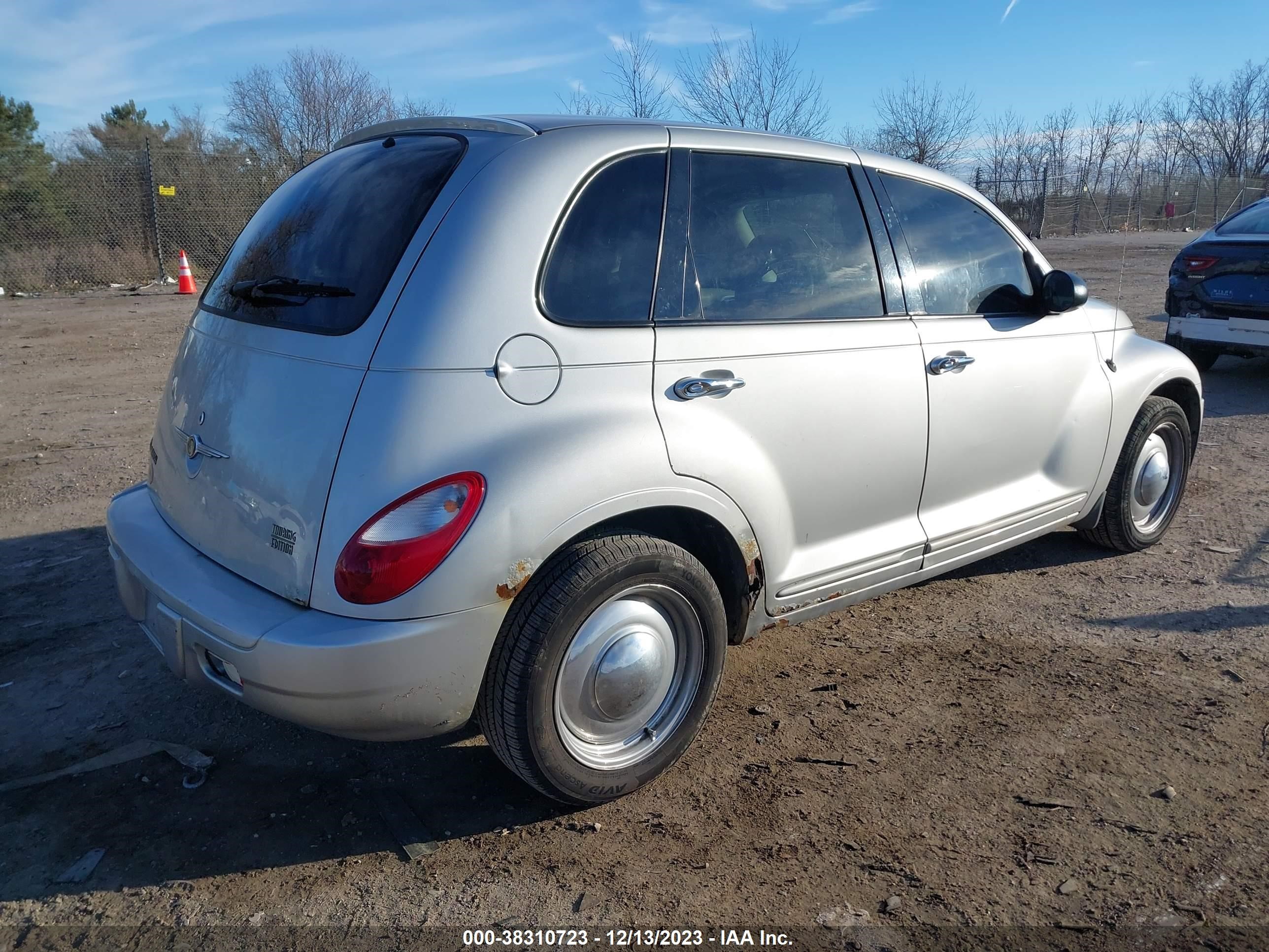 Photo 3 VIN: 3A8FY58B87T543916 - CHRYSLER PT CRUISER 