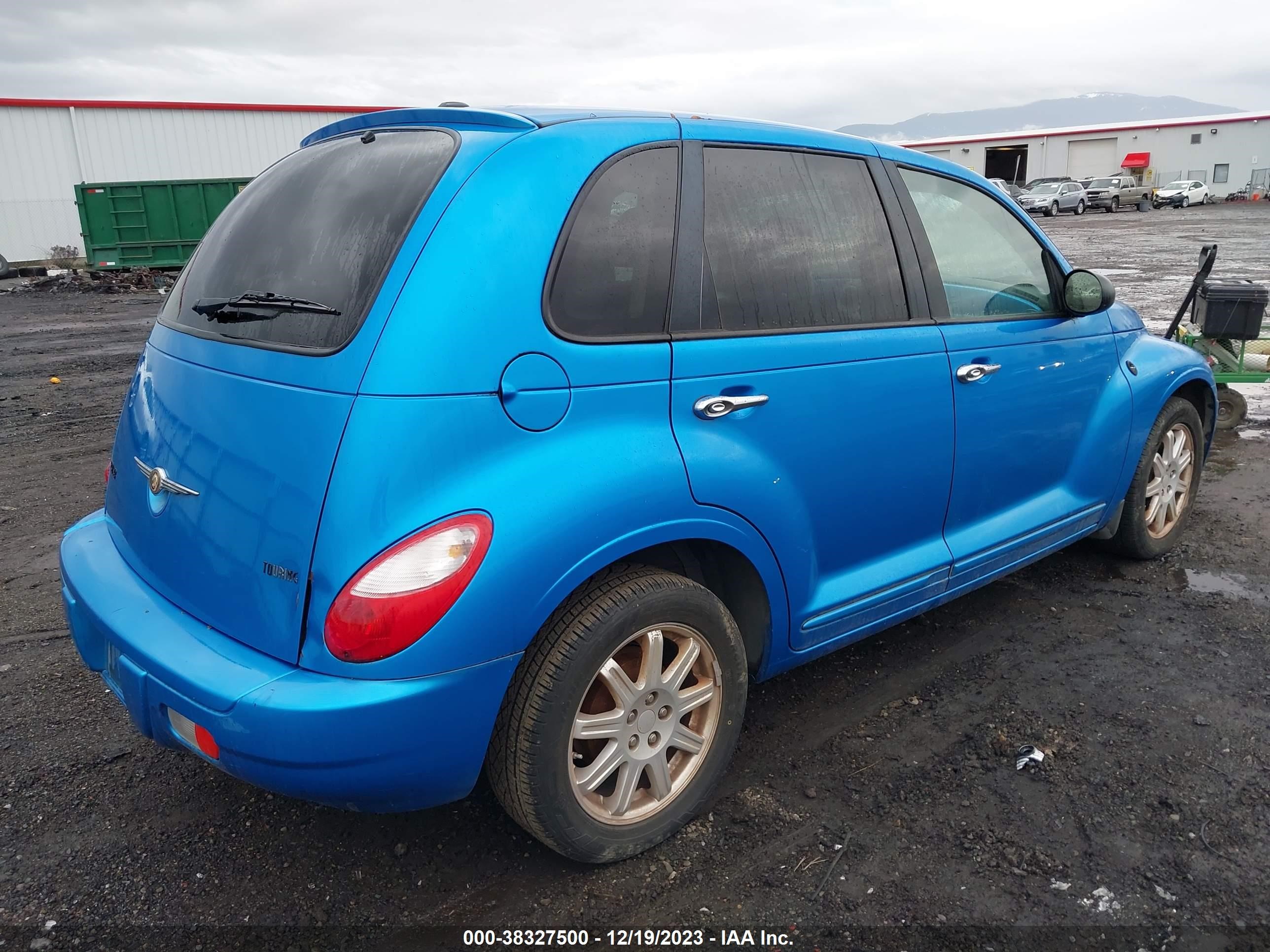 Photo 3 VIN: 3A8FY58B88T128368 - CHRYSLER PT CRUISER 