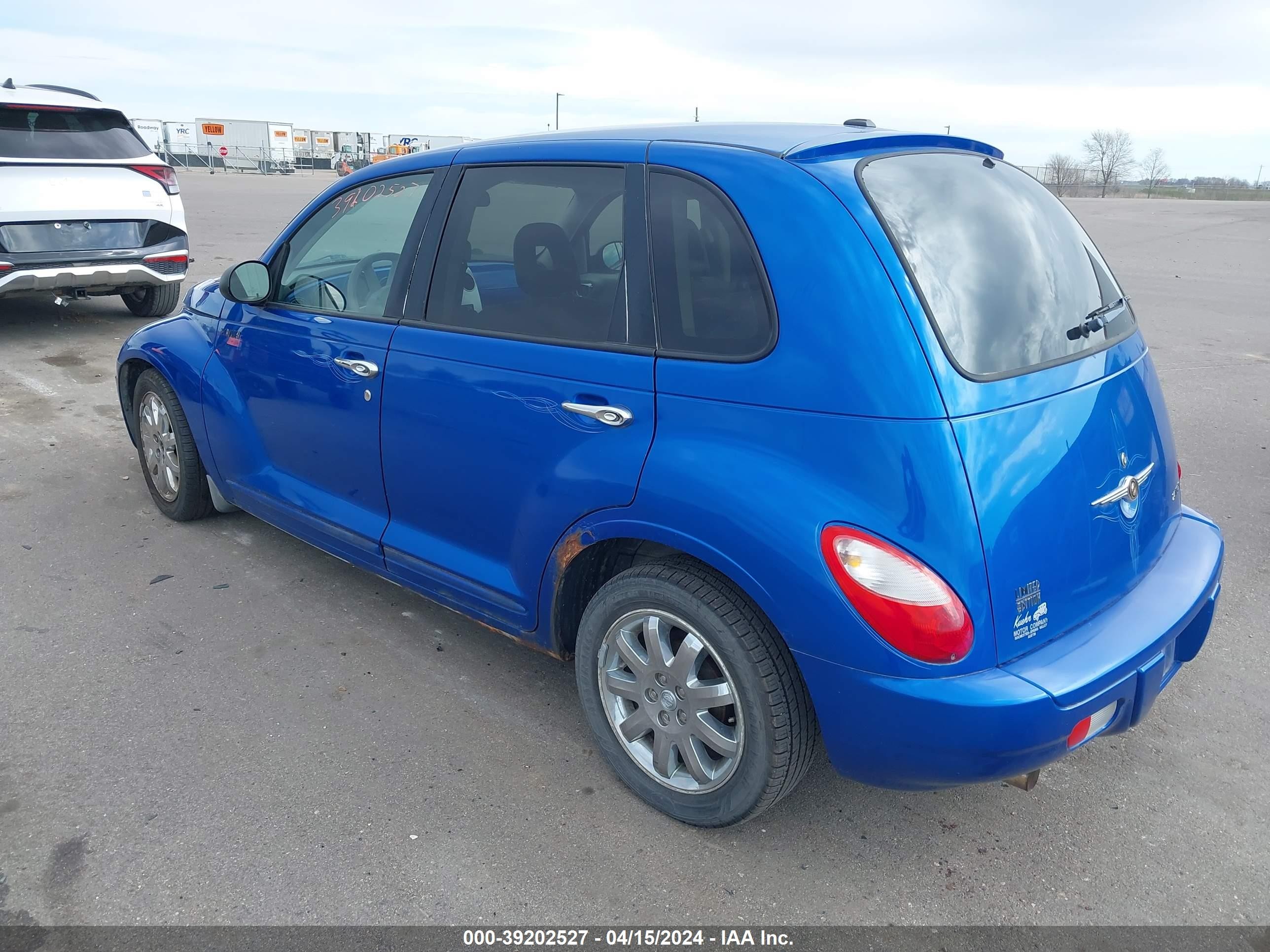 Photo 2 VIN: 3A8FY68886T208678 - CHRYSLER PT CRUISER 