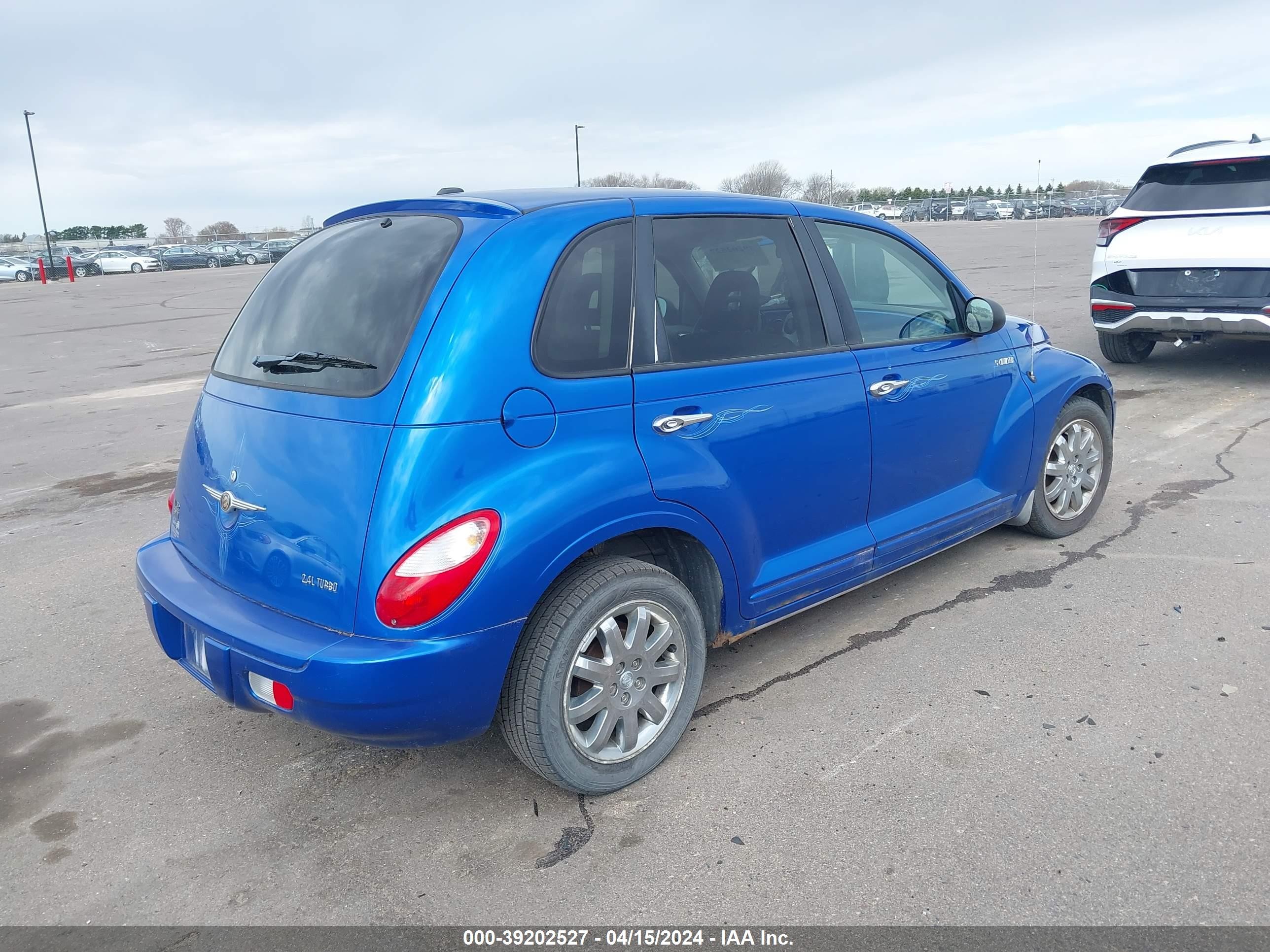 Photo 3 VIN: 3A8FY68886T208678 - CHRYSLER PT CRUISER 