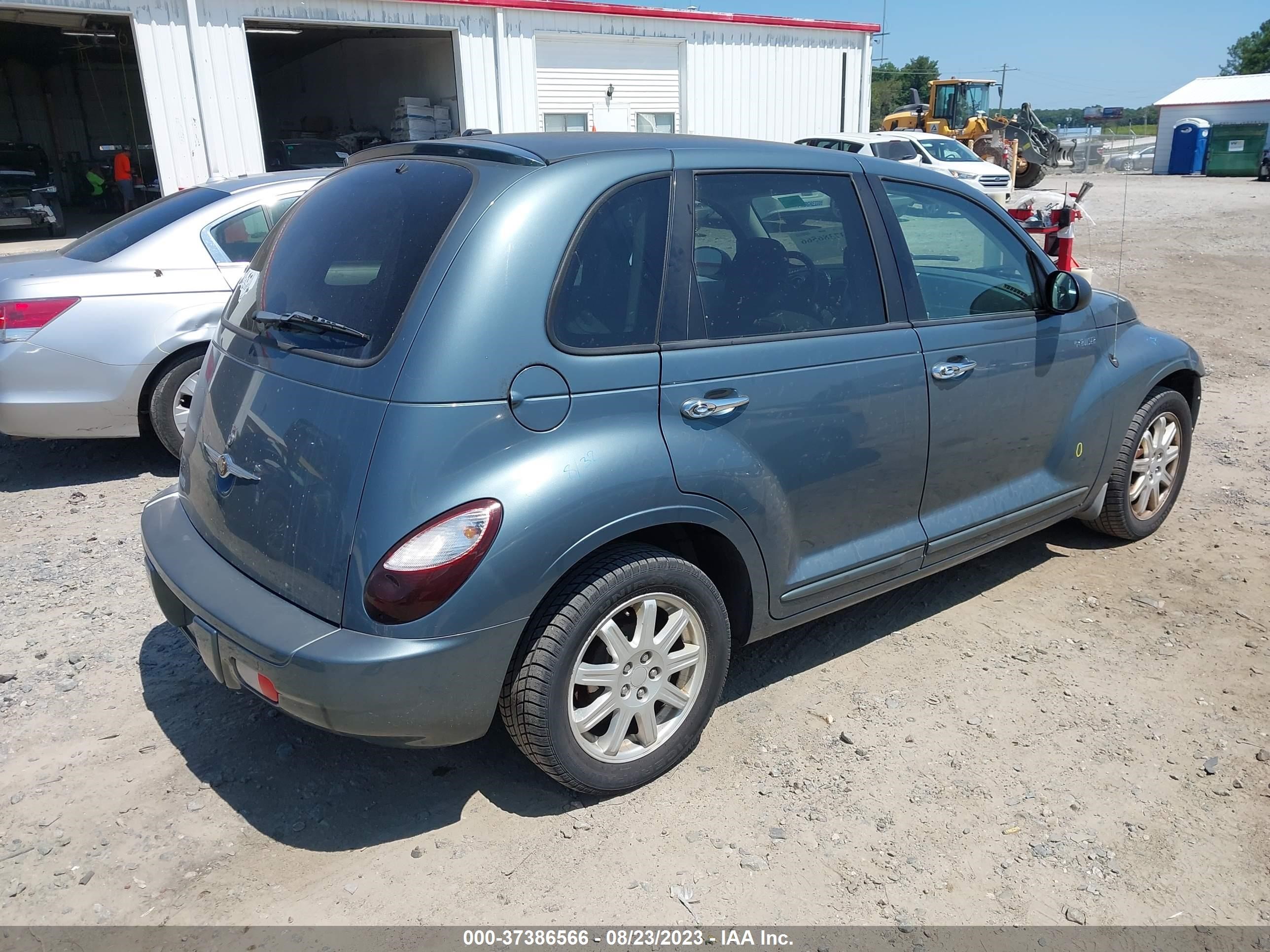 Photo 3 VIN: 3A8FY68B06T311783 - CHRYSLER PT CRUISER 