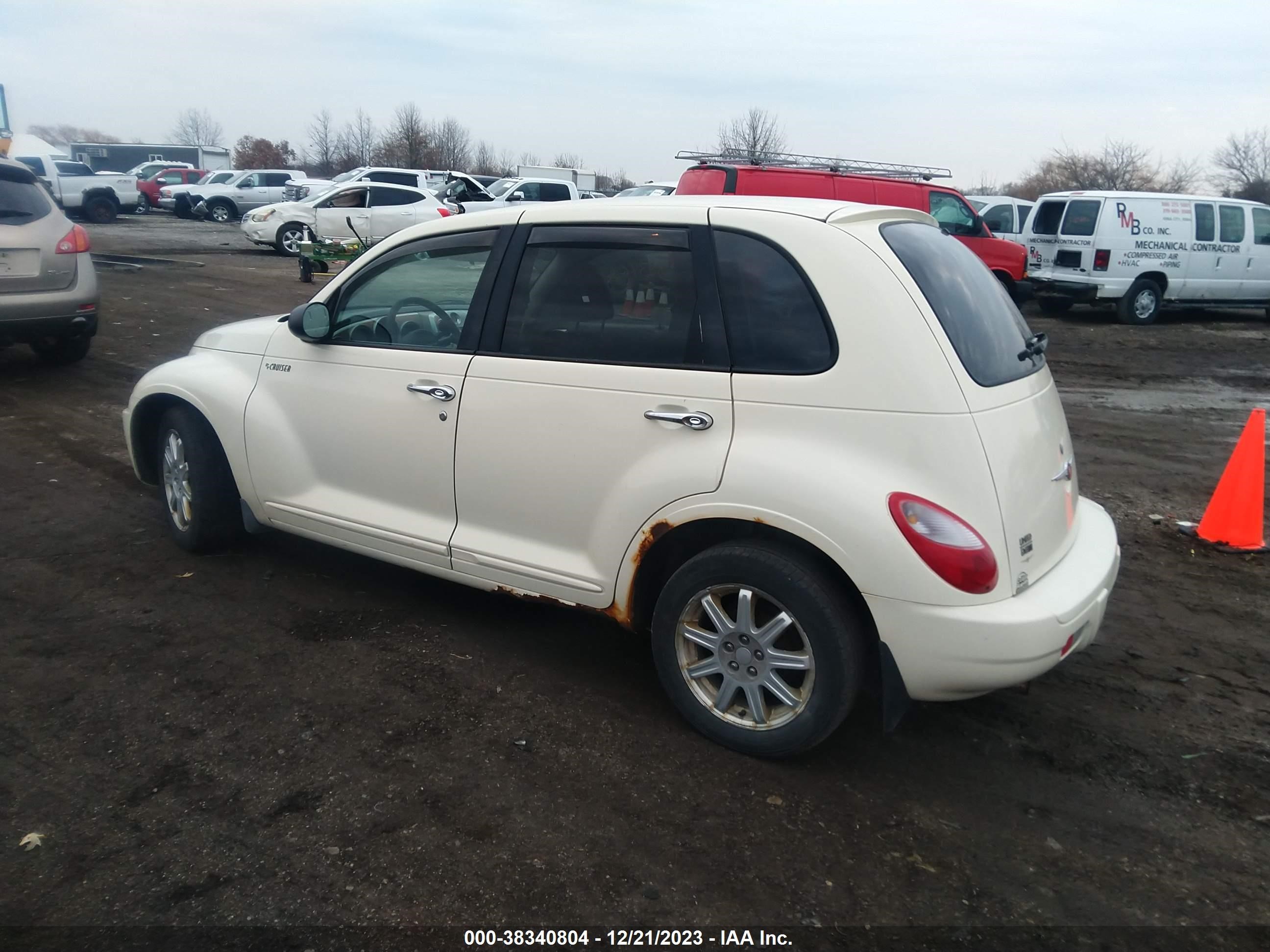 Photo 2 VIN: 3A8FY68B46T278691 - CHRYSLER PT CRUISER 