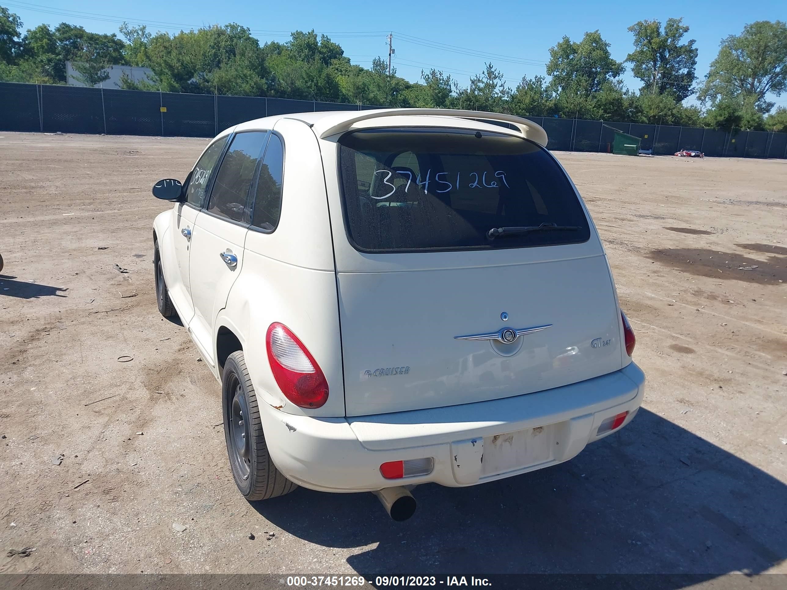 Photo 2 VIN: 3A8FY78G67T602758 - CHRYSLER PT CRUISER 