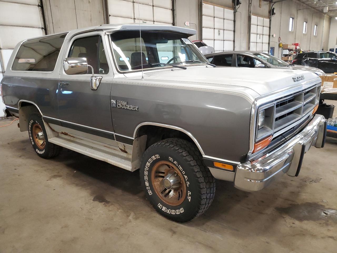 Photo 3 VIN: 3B4GM17Z0LM056676 - DODGE RAMCHARGER 