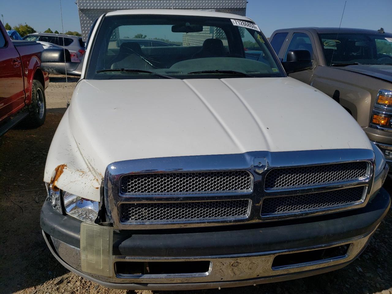 Photo 4 VIN: 3B6KC26612M250620 - DODGE RAM 