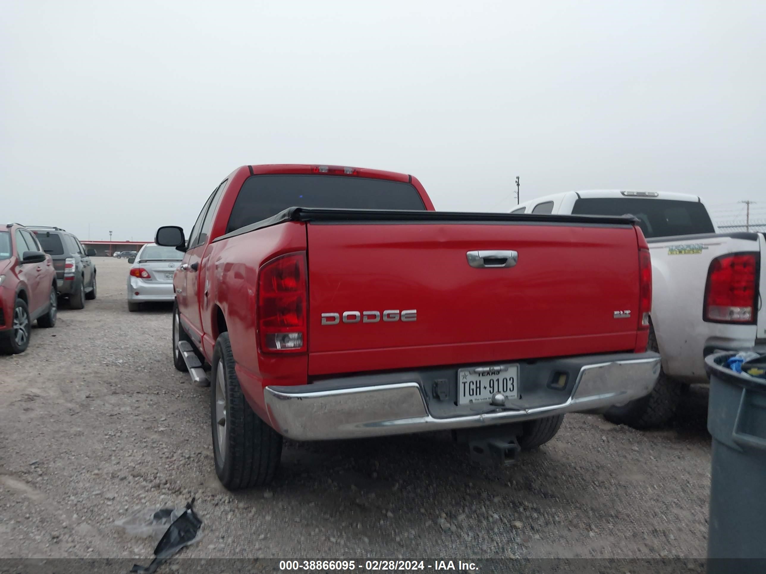 Photo 2 VIN: 3B7HA18N12G100449 - DODGE RAM 