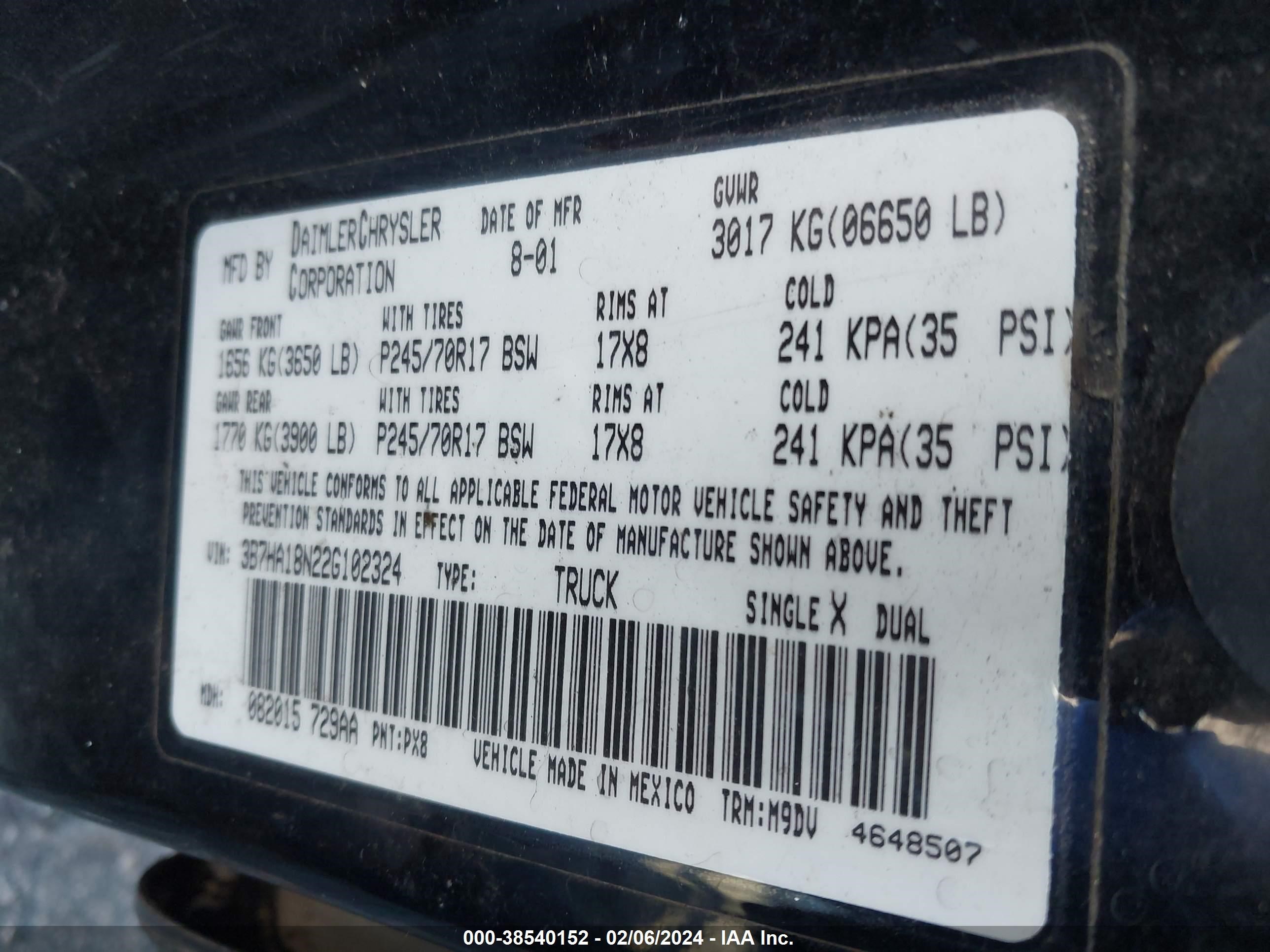 Photo 8 VIN: 3B7HA18N22G102324 - DODGE RAM 