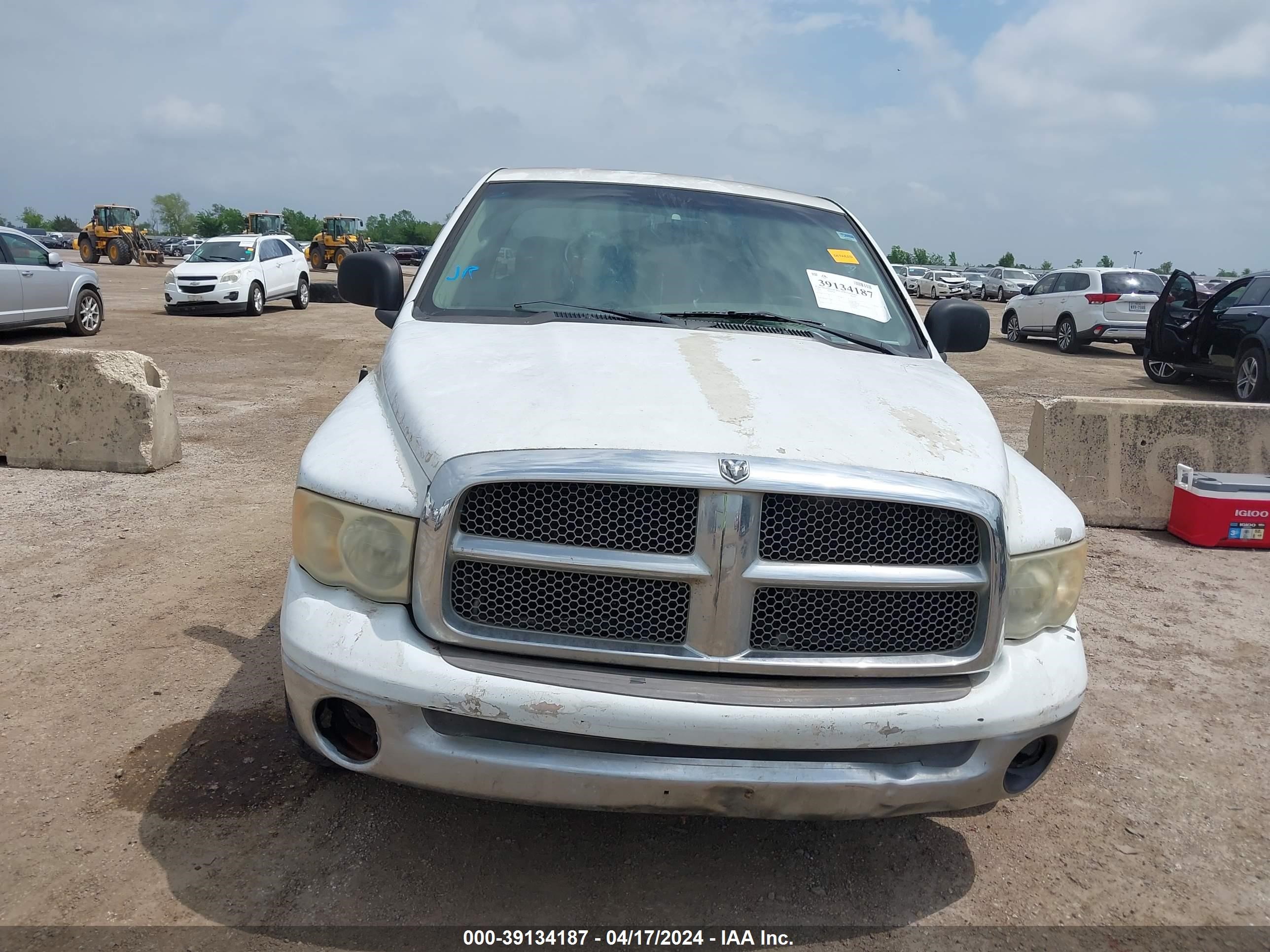 Photo 10 VIN: 3B7HA18N42G109923 - DODGE RAM 