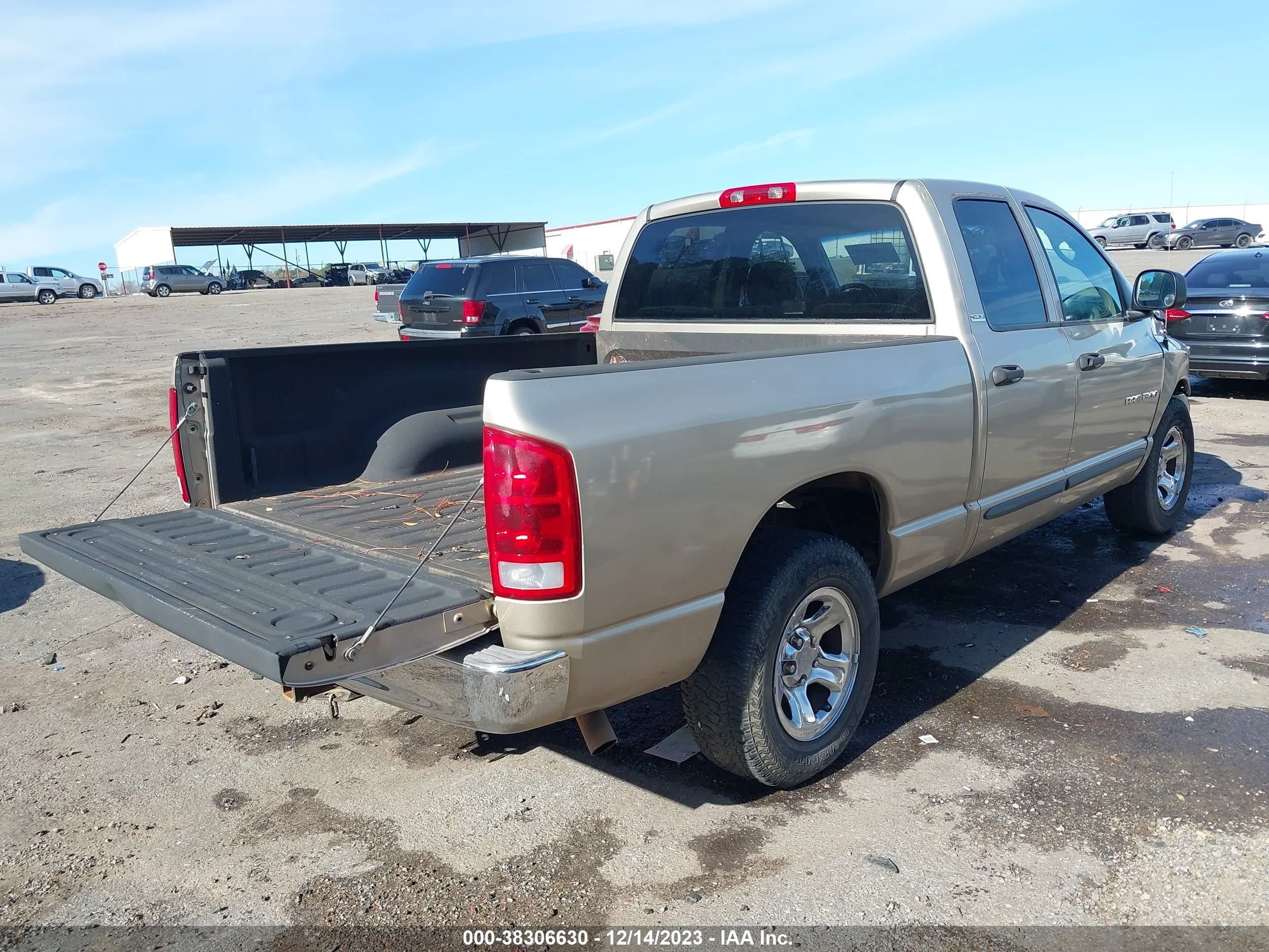 Photo 3 VIN: 3B7HA18N52G103922 - DODGE RAM 