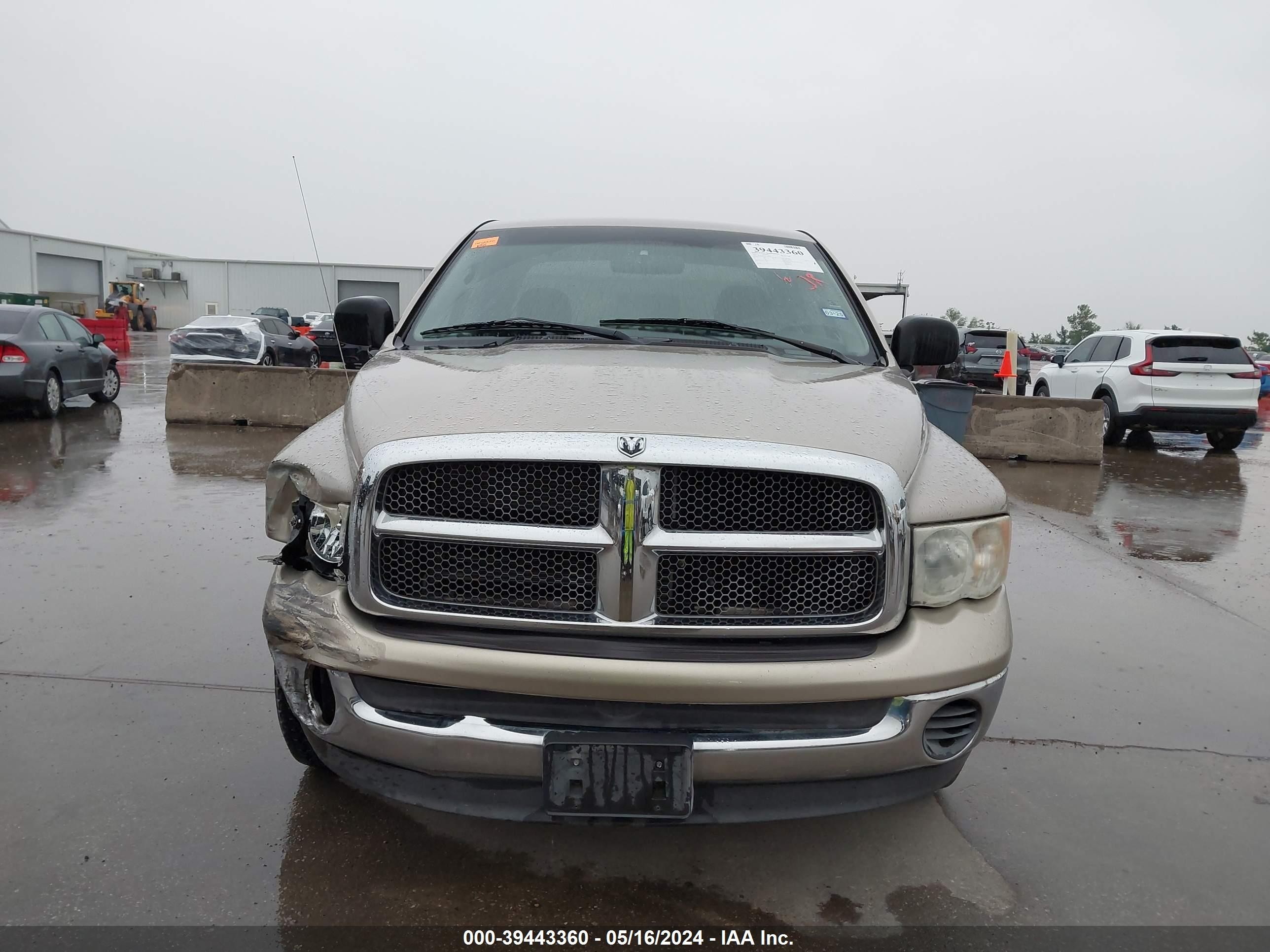 Photo 11 VIN: 3B7HA18N92G103891 - DODGE RAM 