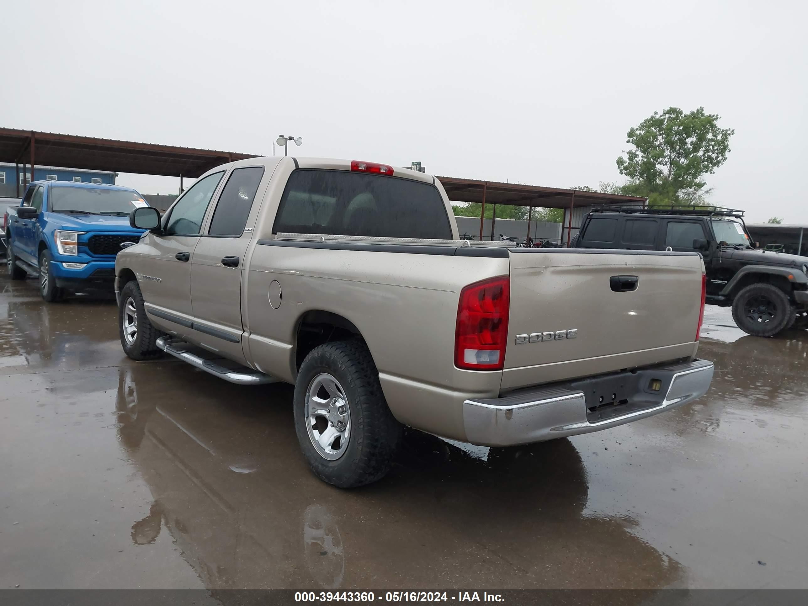 Photo 2 VIN: 3B7HA18N92G103891 - DODGE RAM 