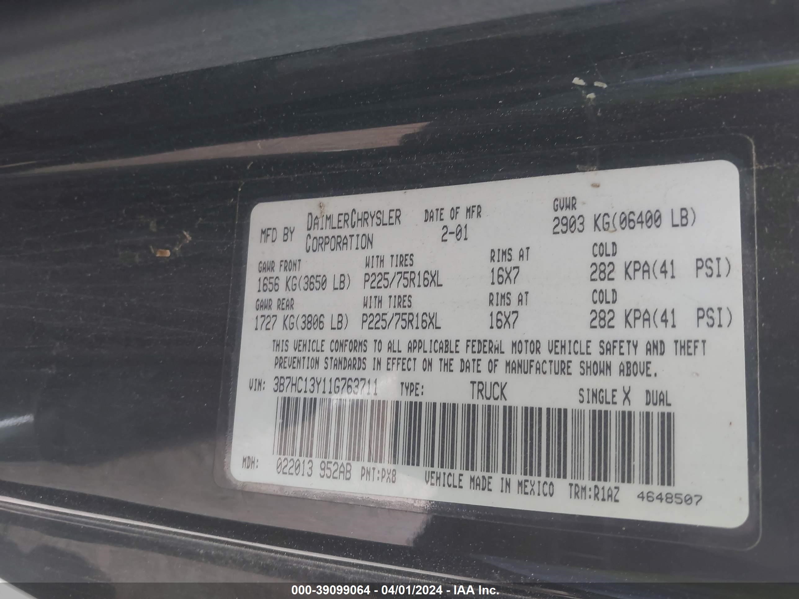 Photo 8 VIN: 3B7HC13Y11G763711 - DODGE RAM 