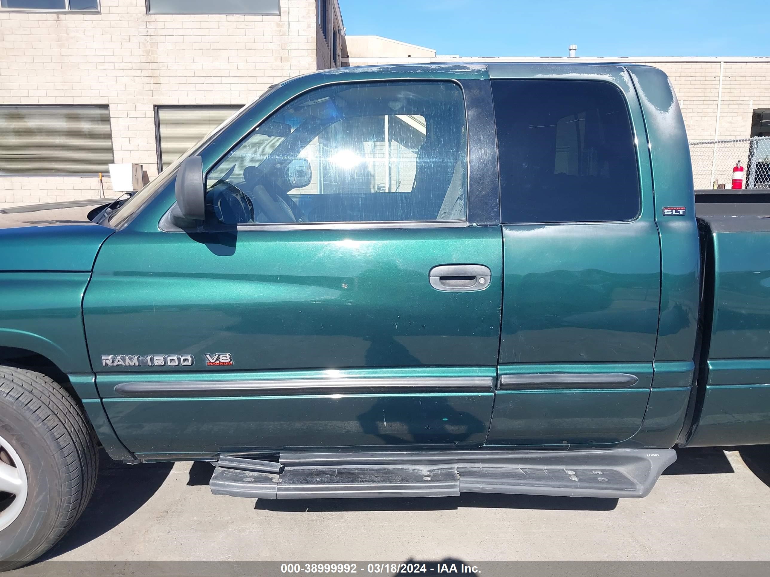 Photo 14 VIN: 3B7HC13Y21M554186 - DODGE RAM 