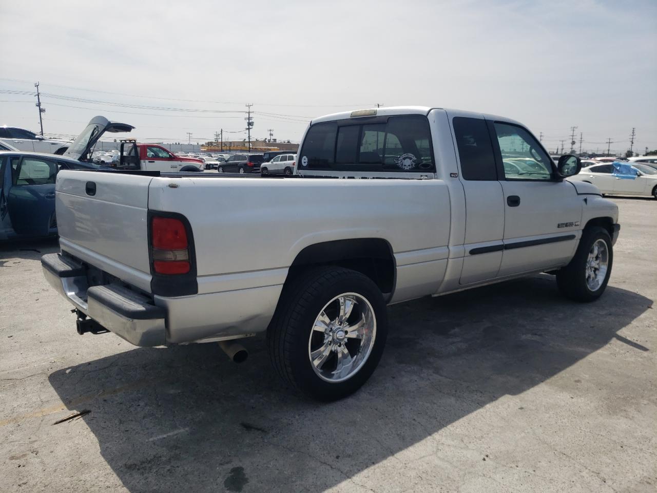 Photo 2 VIN: 3B7HC13Y31G777612 - DODGE RAM 