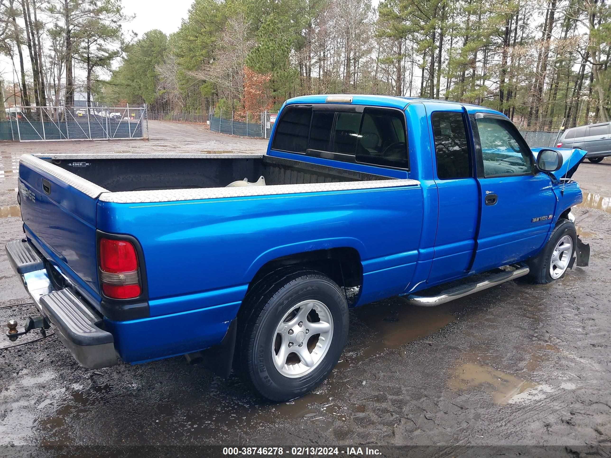 Photo 3 VIN: 3B7HC13Y31G778484 - DODGE RAM 