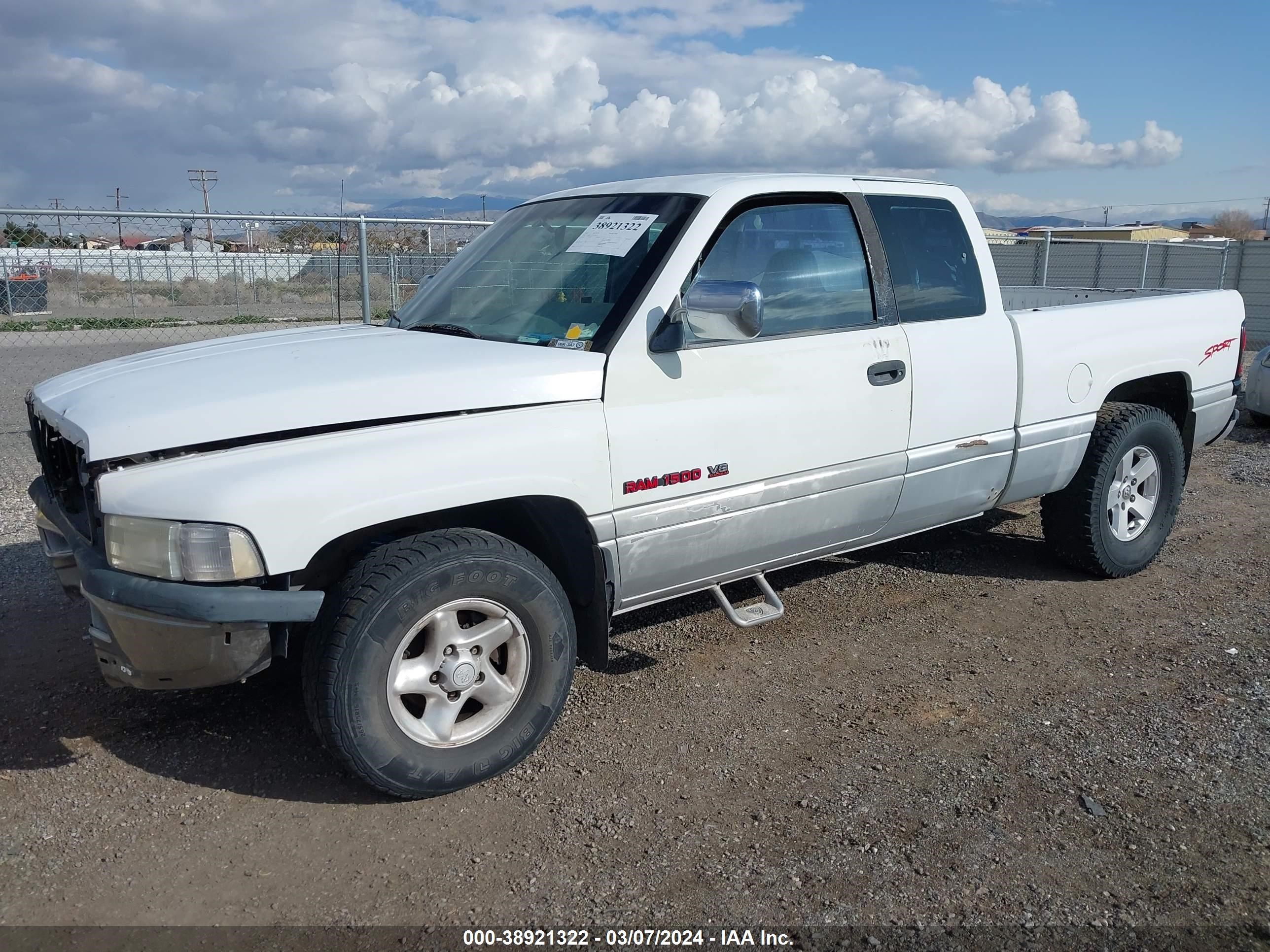 Photo 1 VIN: 3B7HC13Y3VG718775 - DODGE RAM 