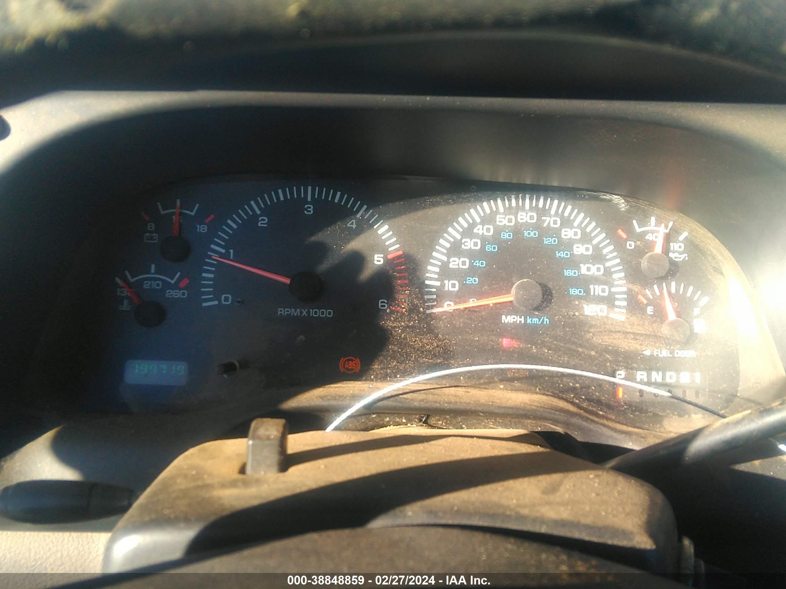 Photo 6 VIN: 3B7HC13Y3XM557364 - DODGE RAM 