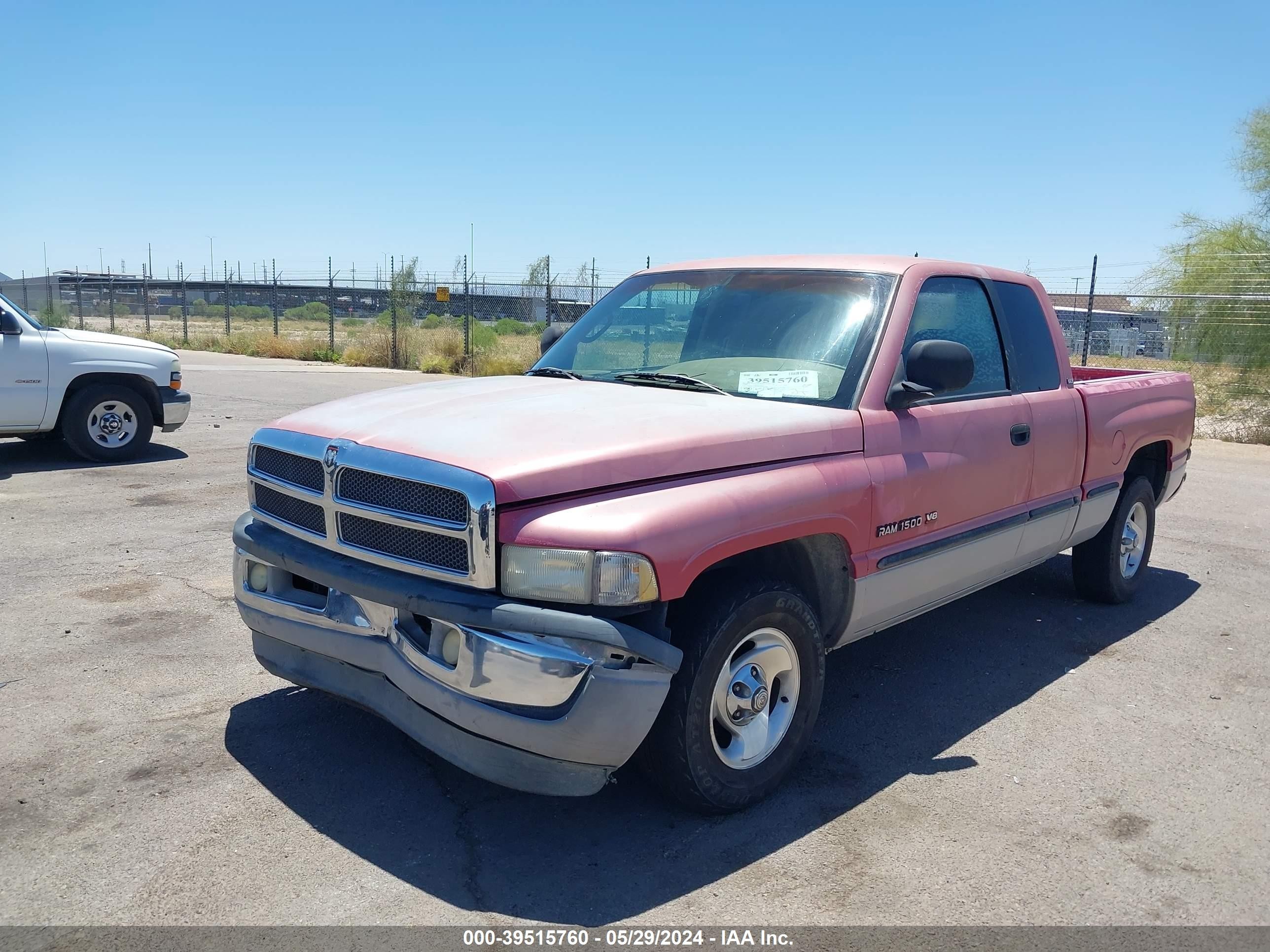 Photo 1 VIN: 3B7HC13Y8XM538566 - DODGE RAM 