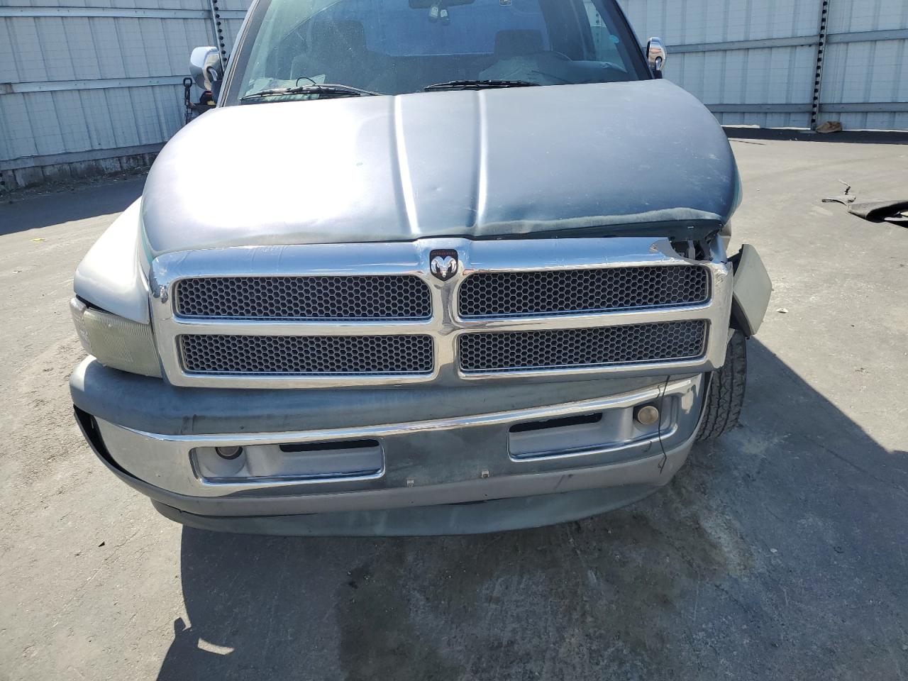 Photo 10 VIN: 3B7HC13YXVG704422 - DODGE RAM 