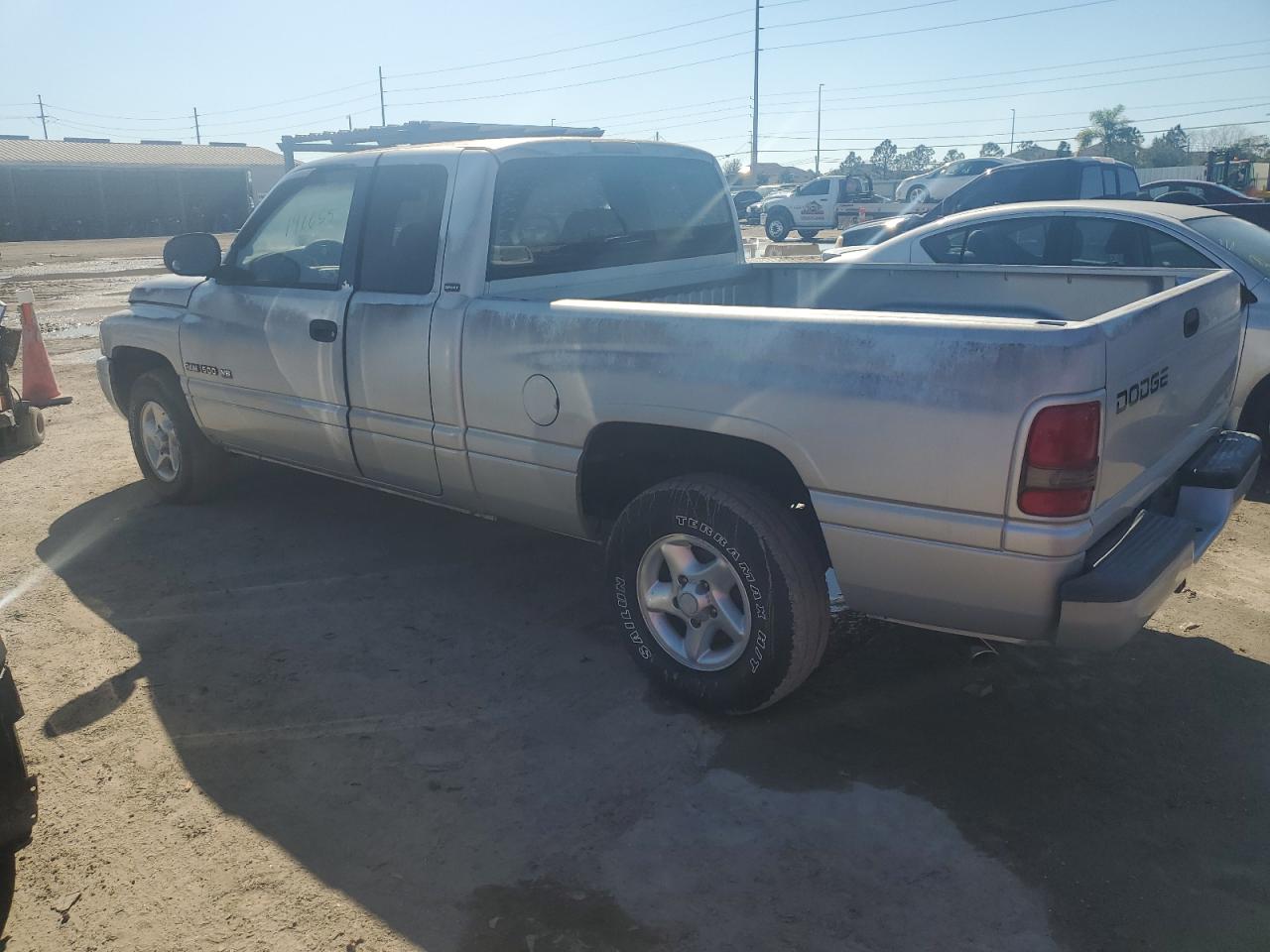 Photo 1 VIN: 3B7HC13Z51M556524 - DODGE RAM 